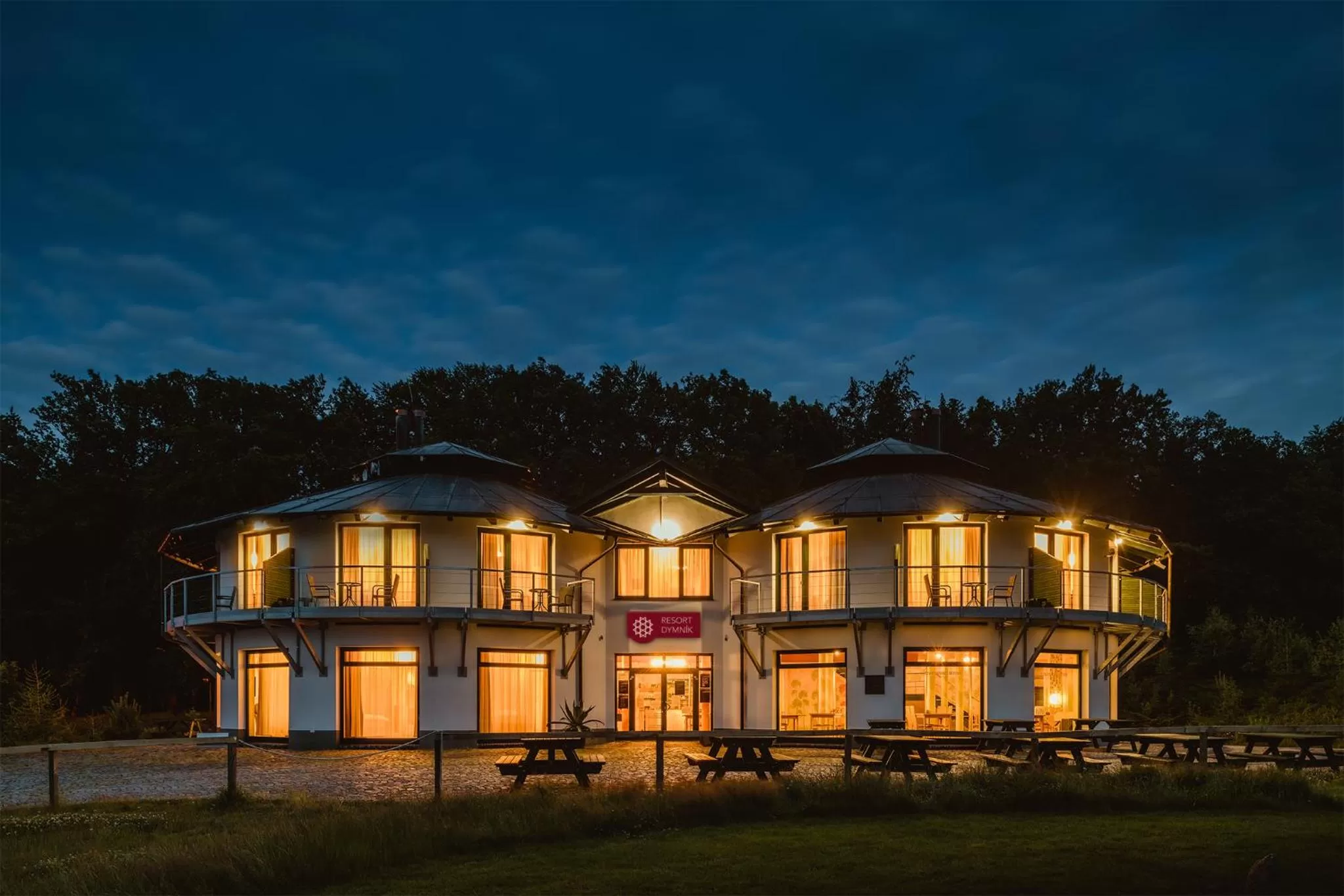 Property Building in Hotel Dymník