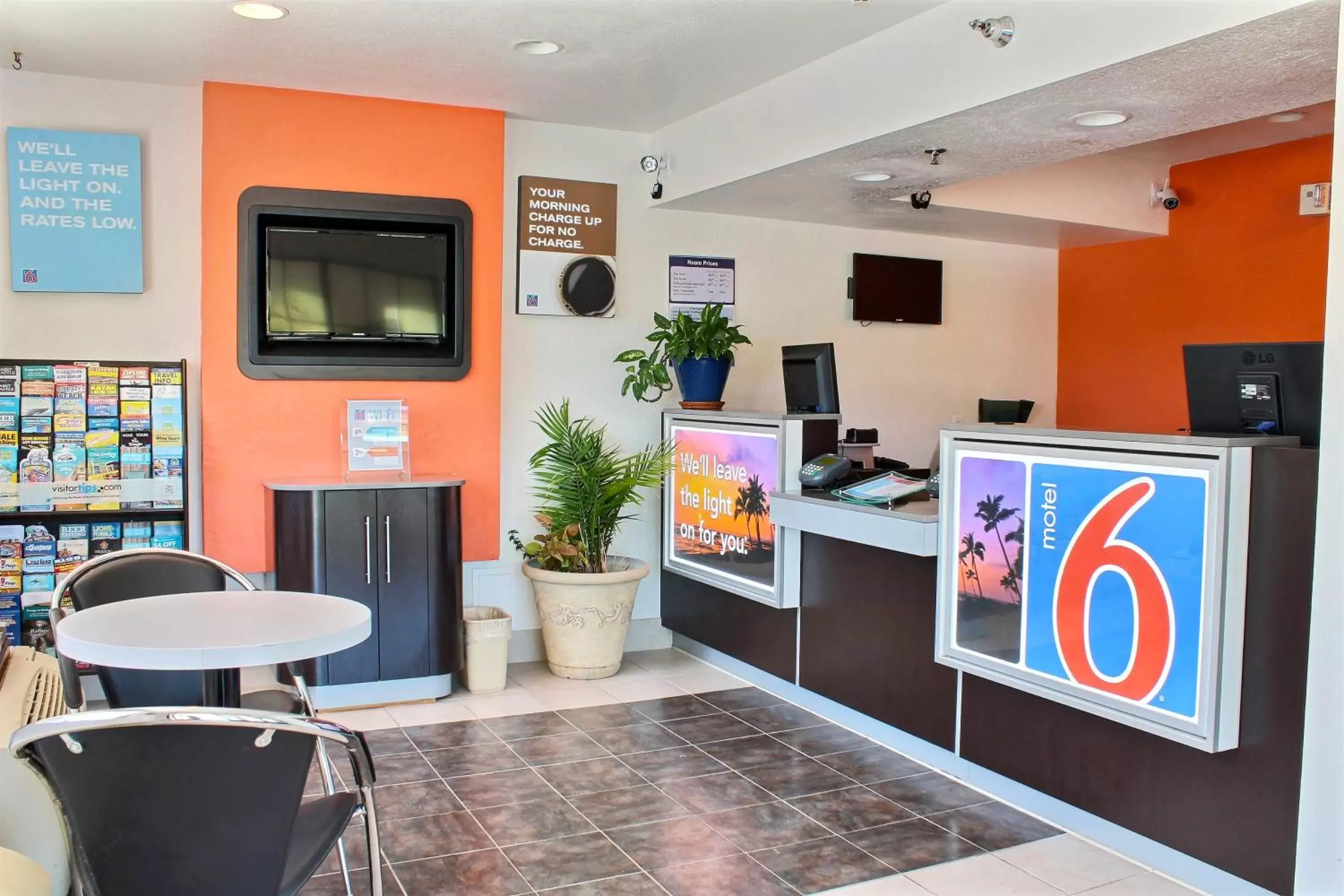 Lobby or reception, Lobby/Reception in Motel 6-San Luis Obispo, CA - South