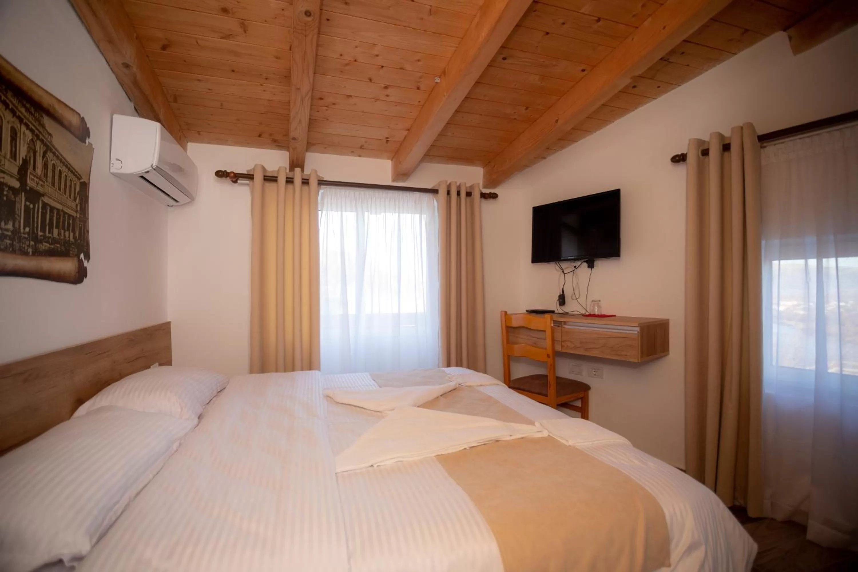 Bed in Hotel Grandpa's House