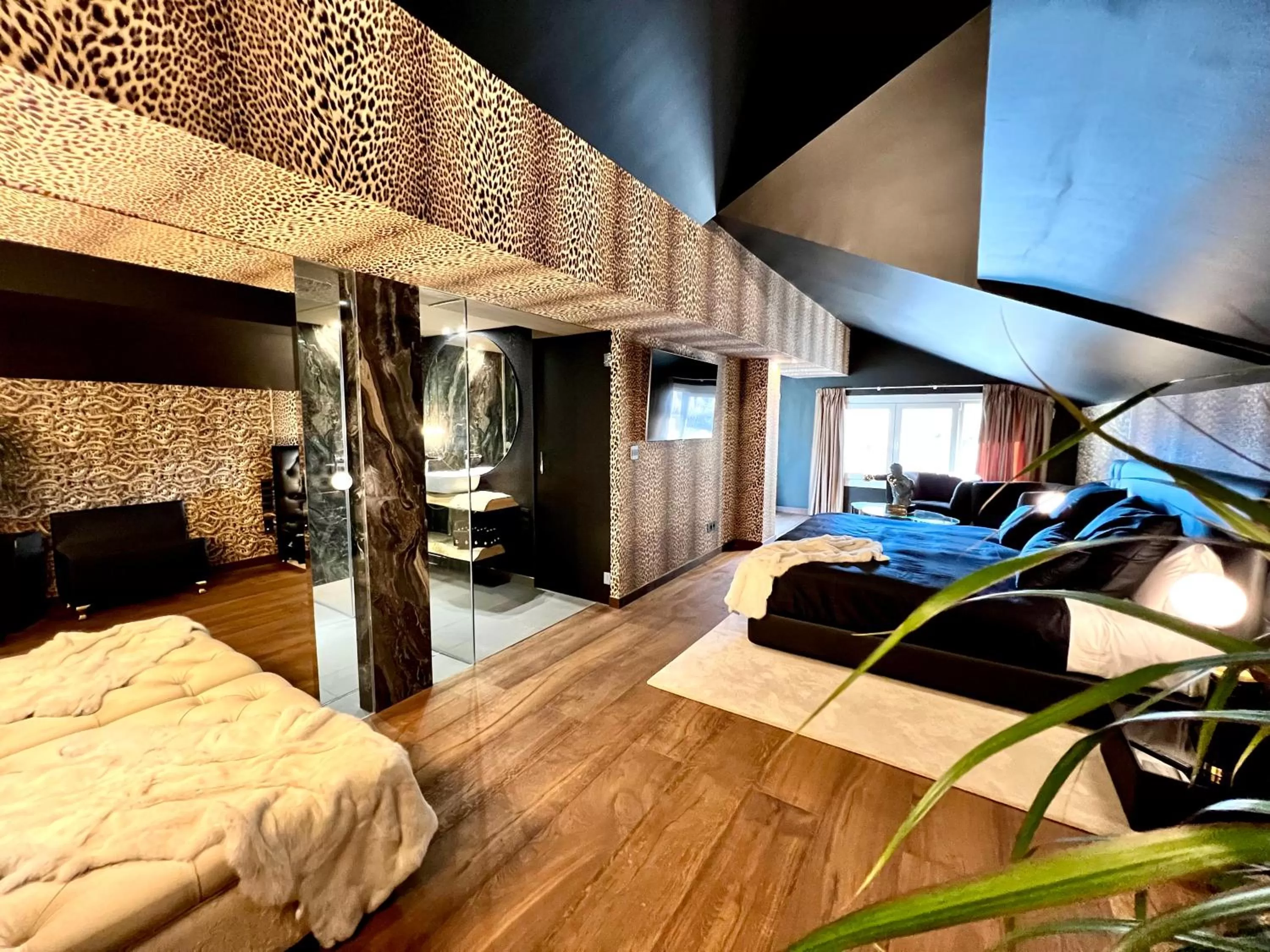 Bedroom, Bed in Hotel & SPA Bringué