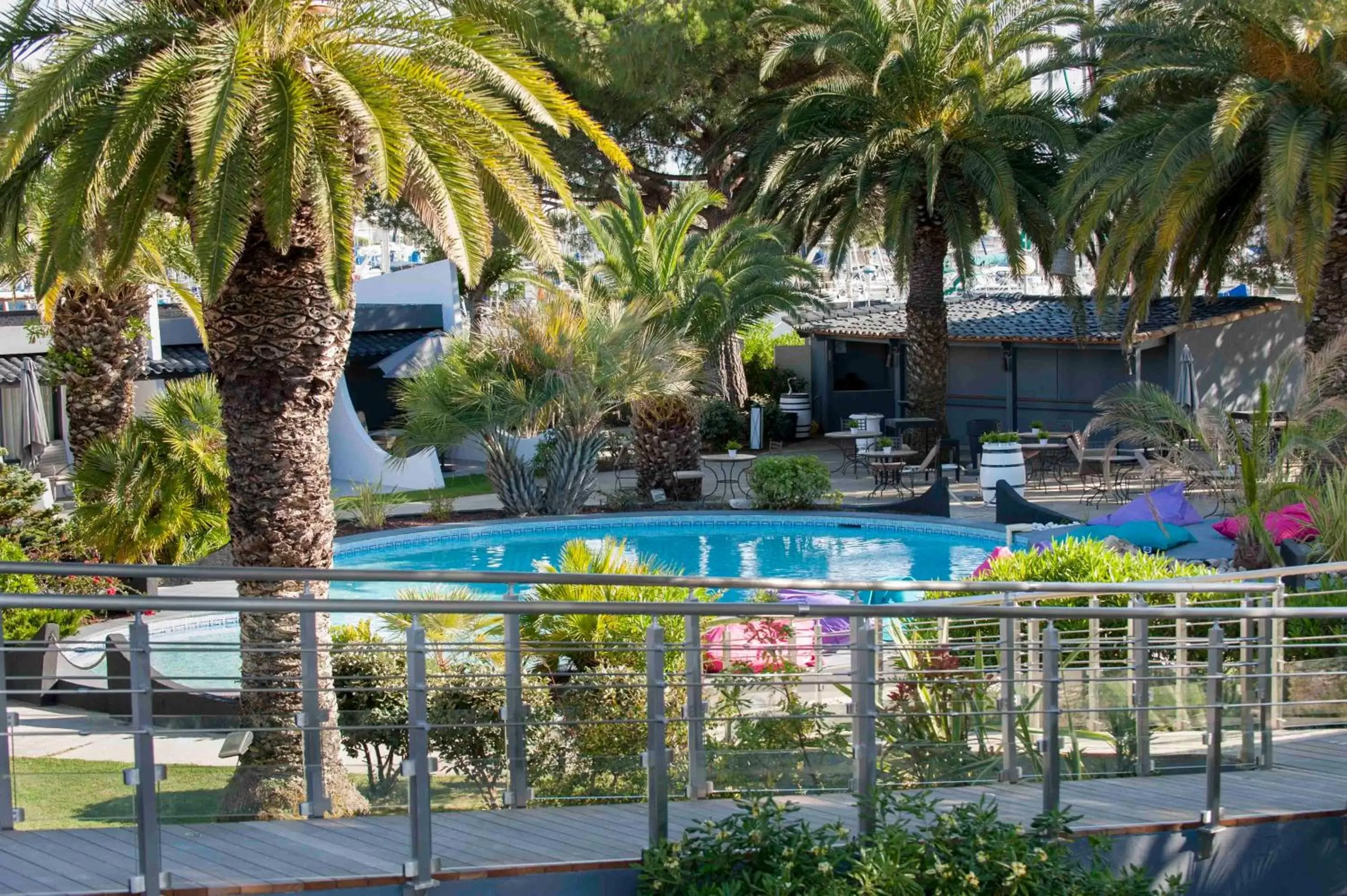 Garden, Swimming Pool in Le Spinaker