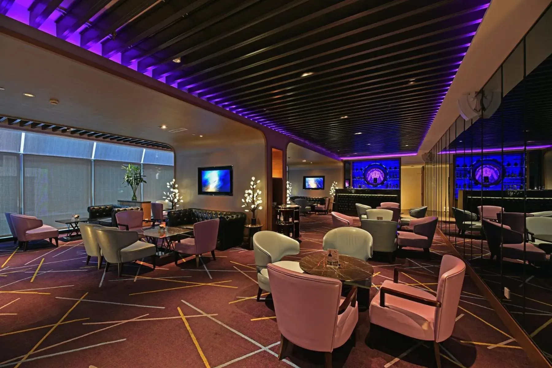 Lounge or bar, Restaurant/Places to Eat in Hotel Equatorial Shanghai