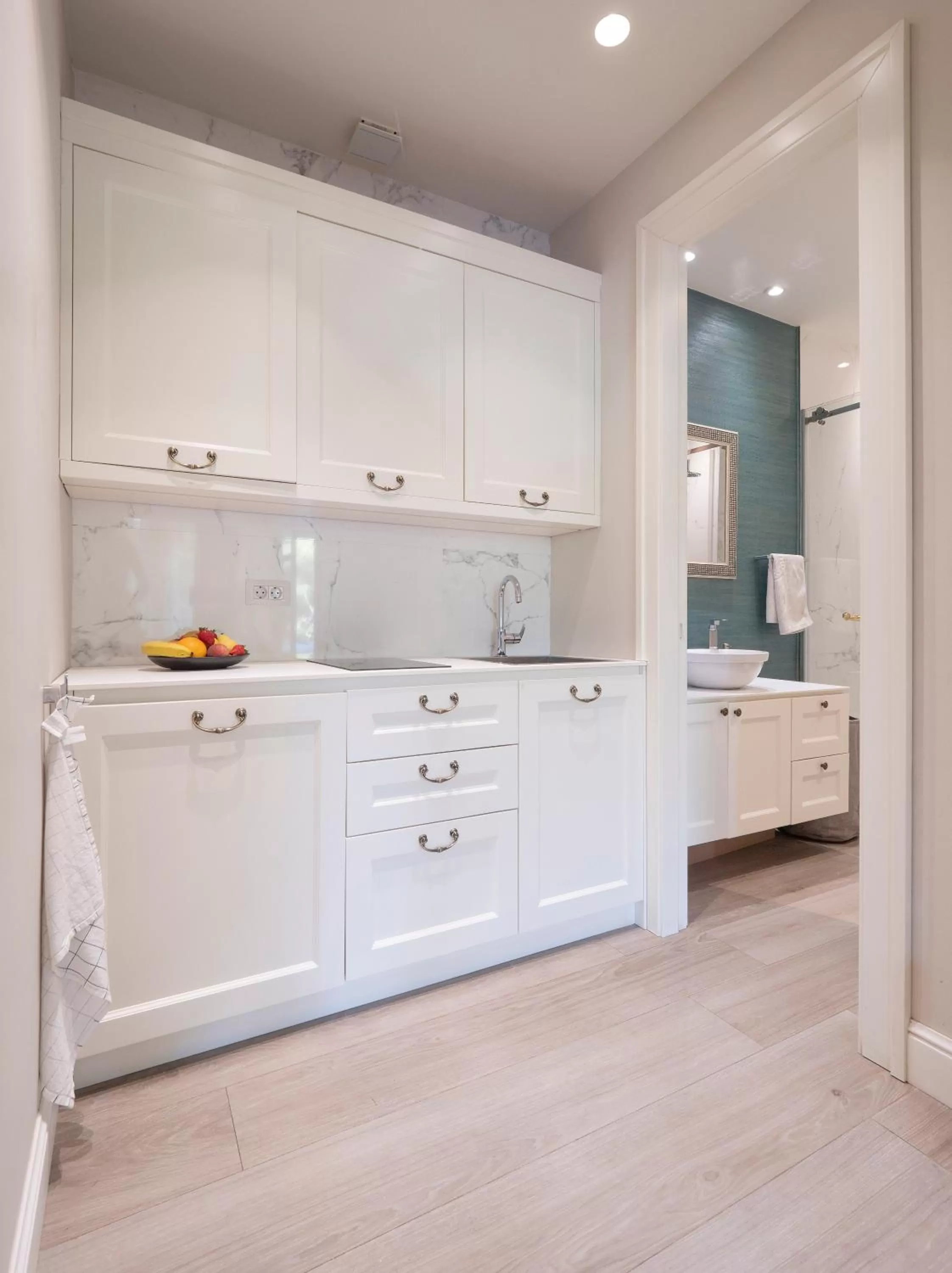 Kitchen or kitchenette, Kitchen/Kitchenette in Apartments PERLA Budva