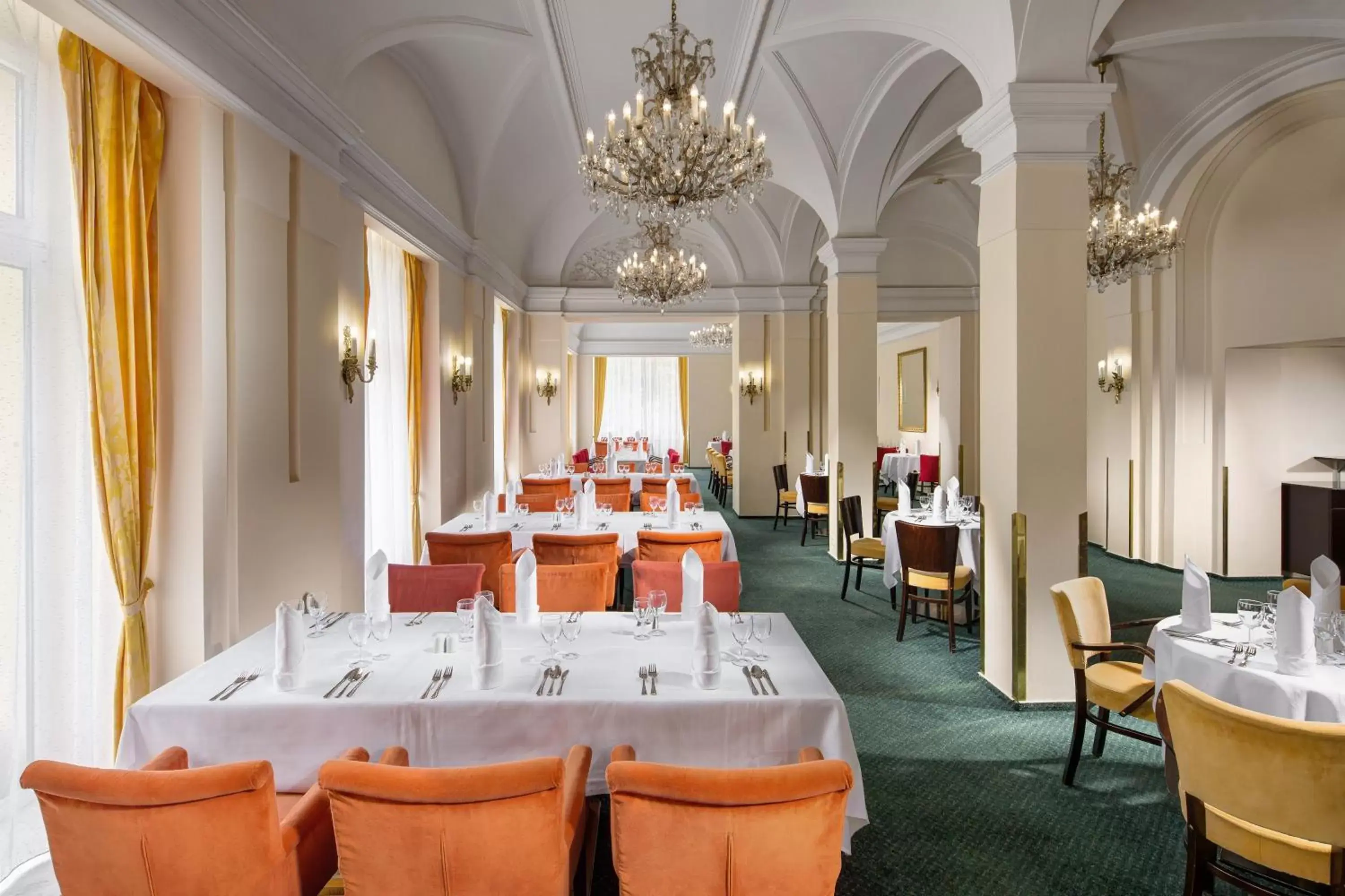 Restaurant/Places to Eat in Imperial Hotel Ostrava