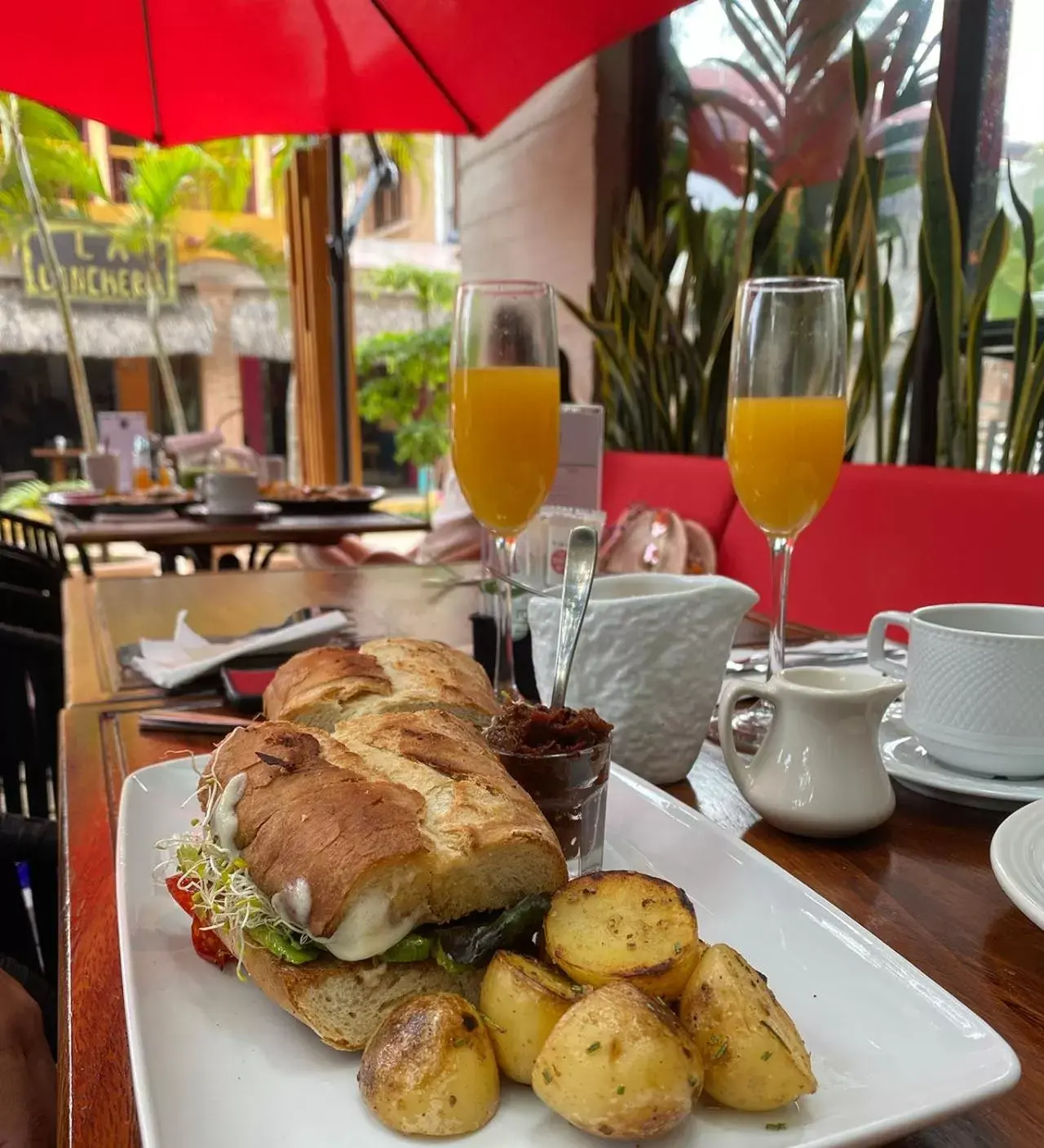 Restaurant/places to eat, Breakfast in Ciyé Hotel