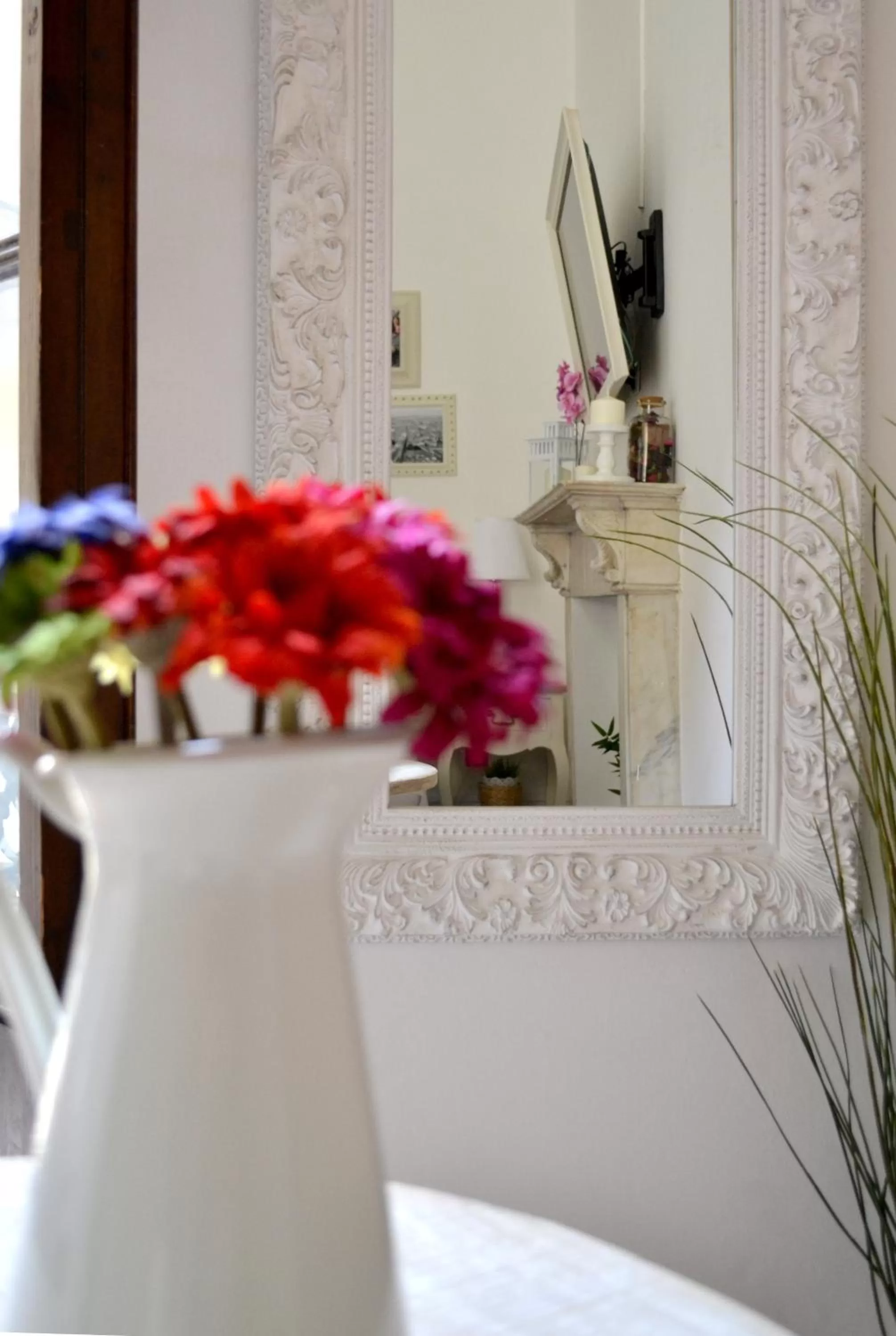 Decorative detail in Pontevecchio Relais