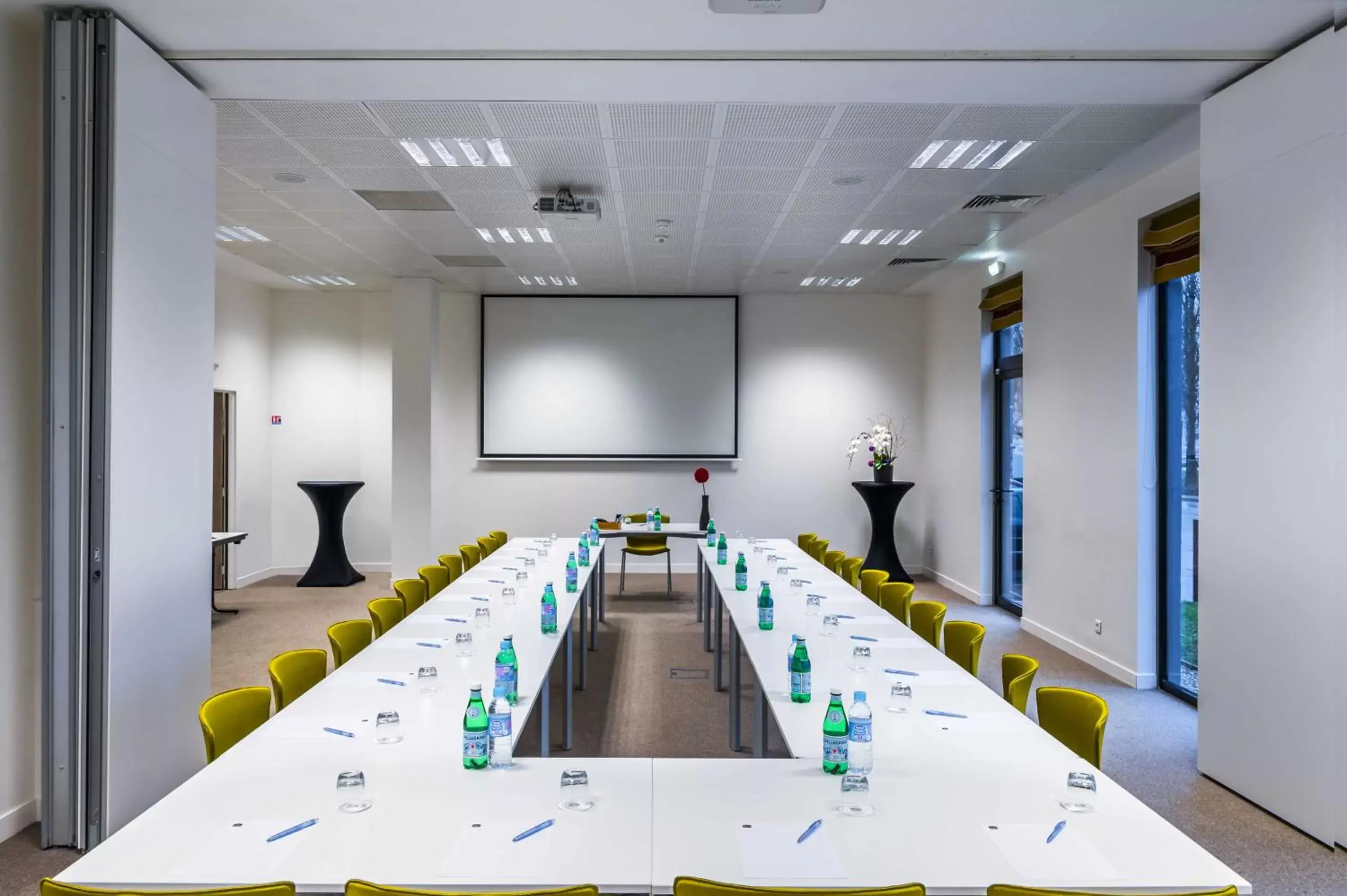 Meeting/conference room, Business Area/Conference Room in Best Western Plus Paris Velizy