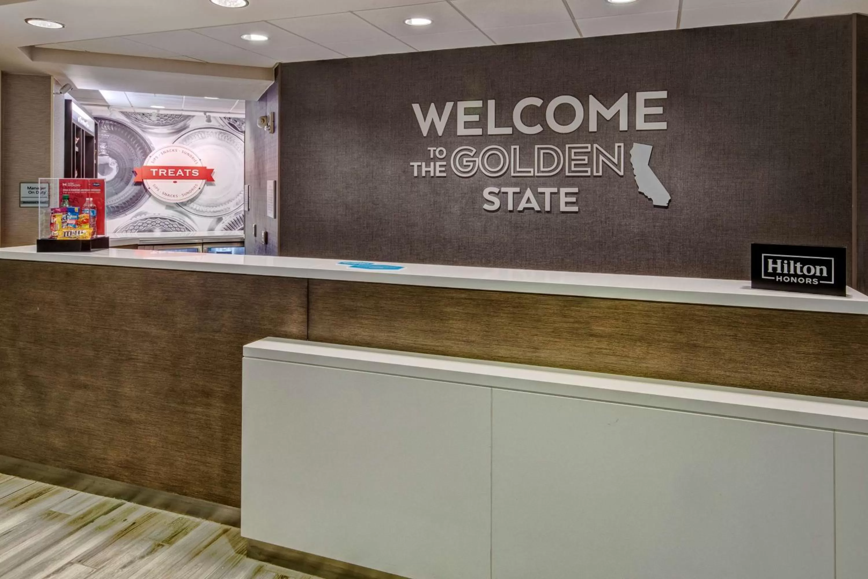 Lobby or reception in Hampton Inn & Suites San Jose Airport