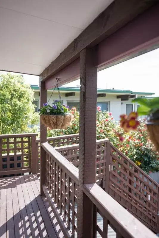 Balcony/Terrace in Strathern Motor Lodge