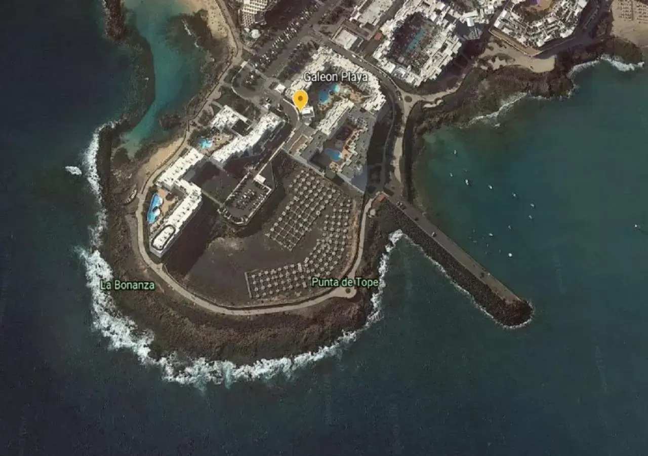 Property building in Apartamentos Galeon Playa Property building in Apartamentos Galeon Playa