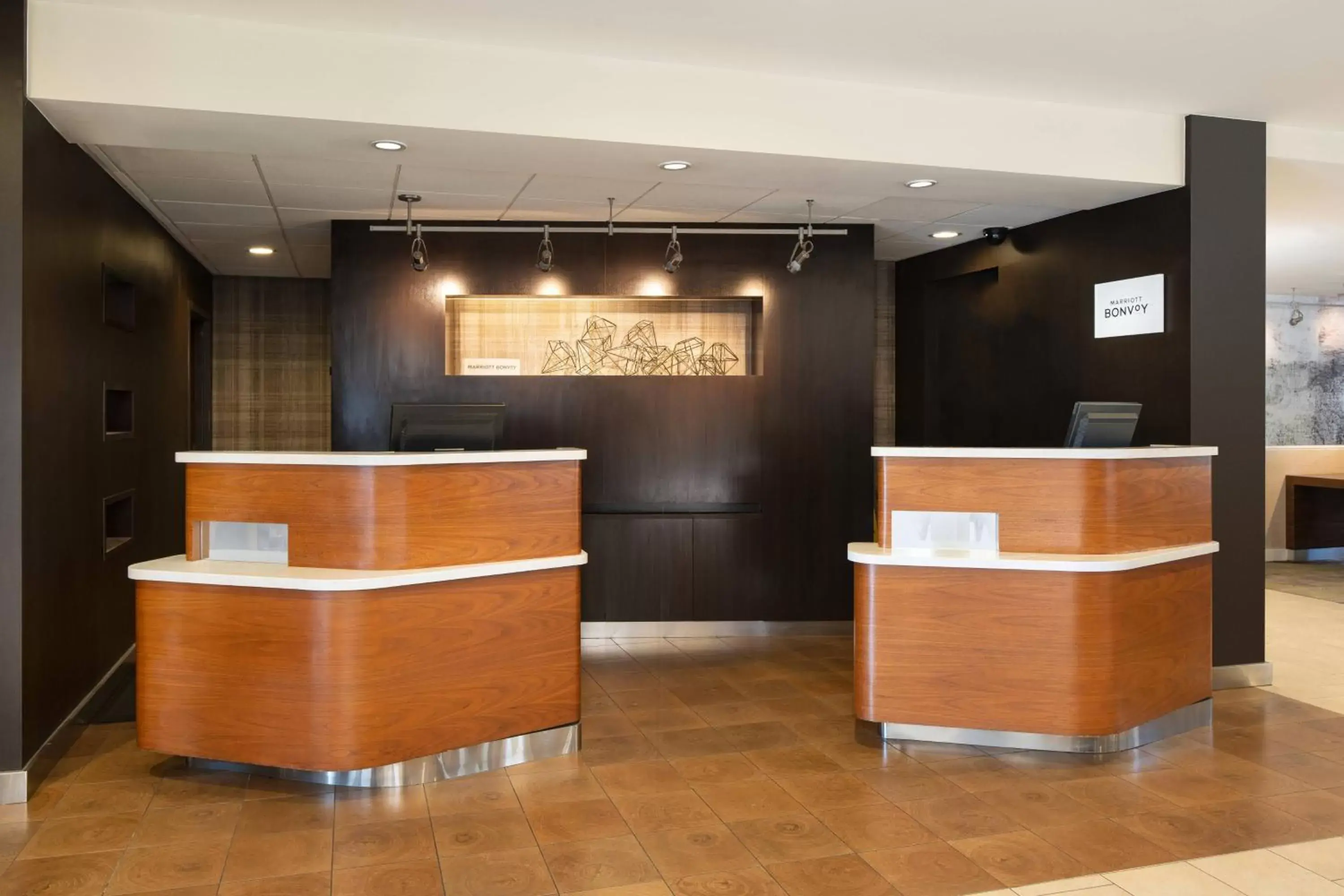Property building, Lobby/Reception in Courtyard by Marriott Fresno