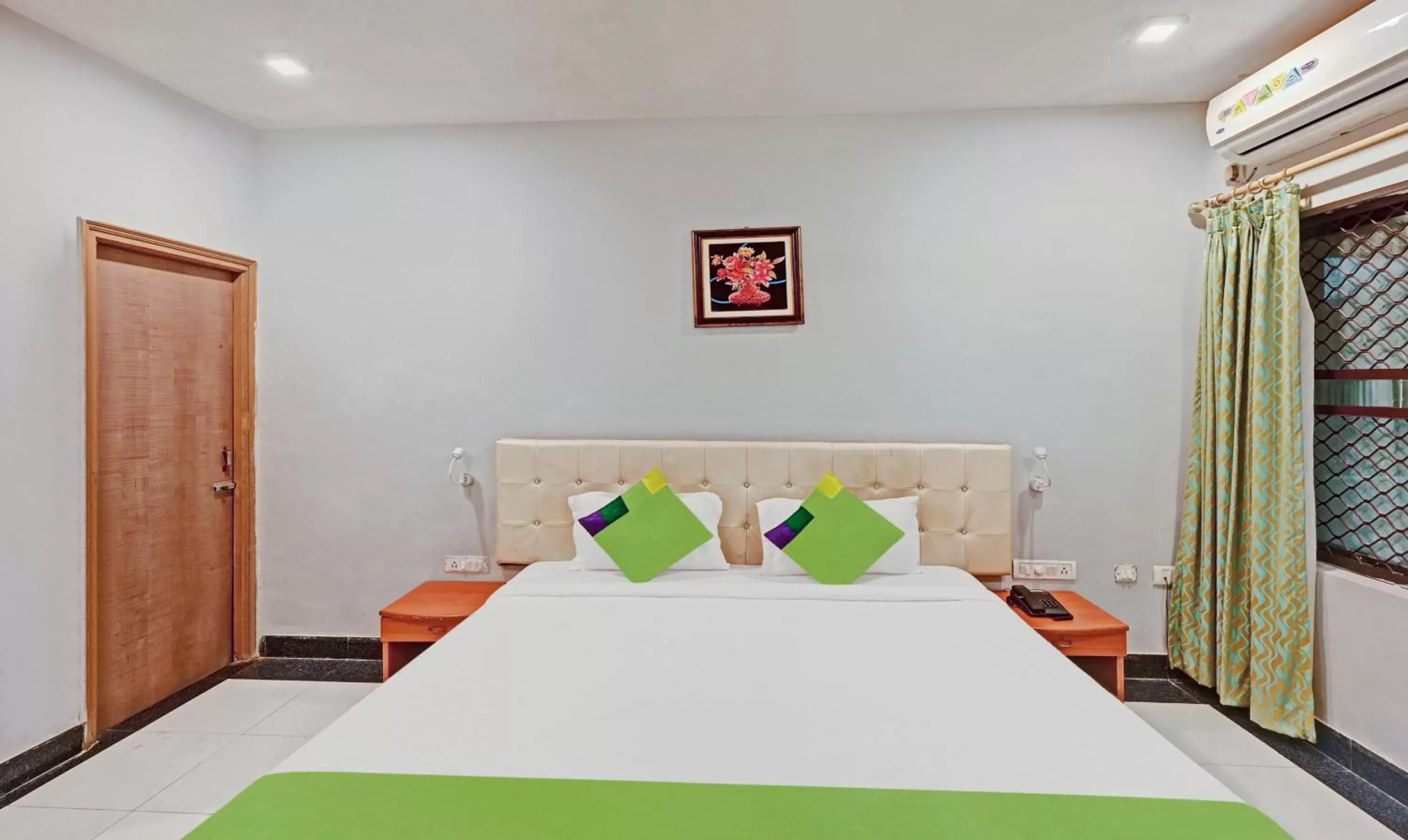 Bedroom, Bed in Treebo Sidhartha International Baliapanda Bedroom, Bed in Treebo Sidhartha International Baliapanda