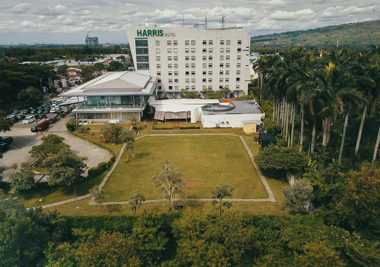 Facade/entrance, Bird's-eye View in Harris Hotel Sentul City Bogor