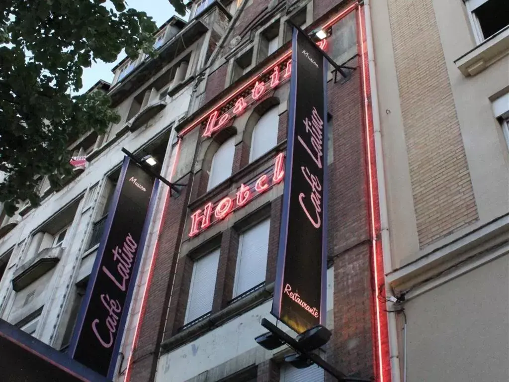 Property Building in Hôtel Latino Reims Centre