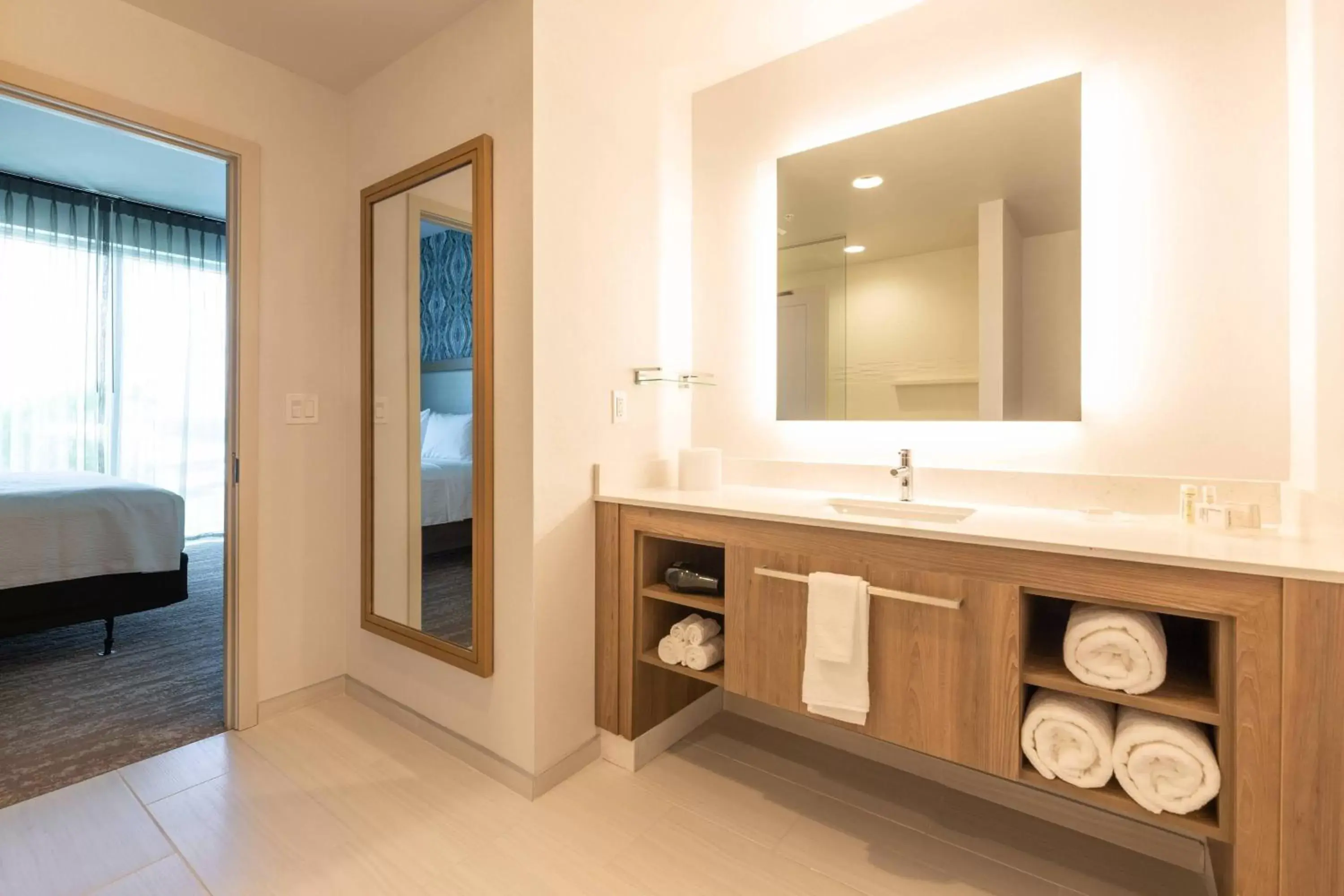 Bathroom in Residence Inn Palm Beach Gardens