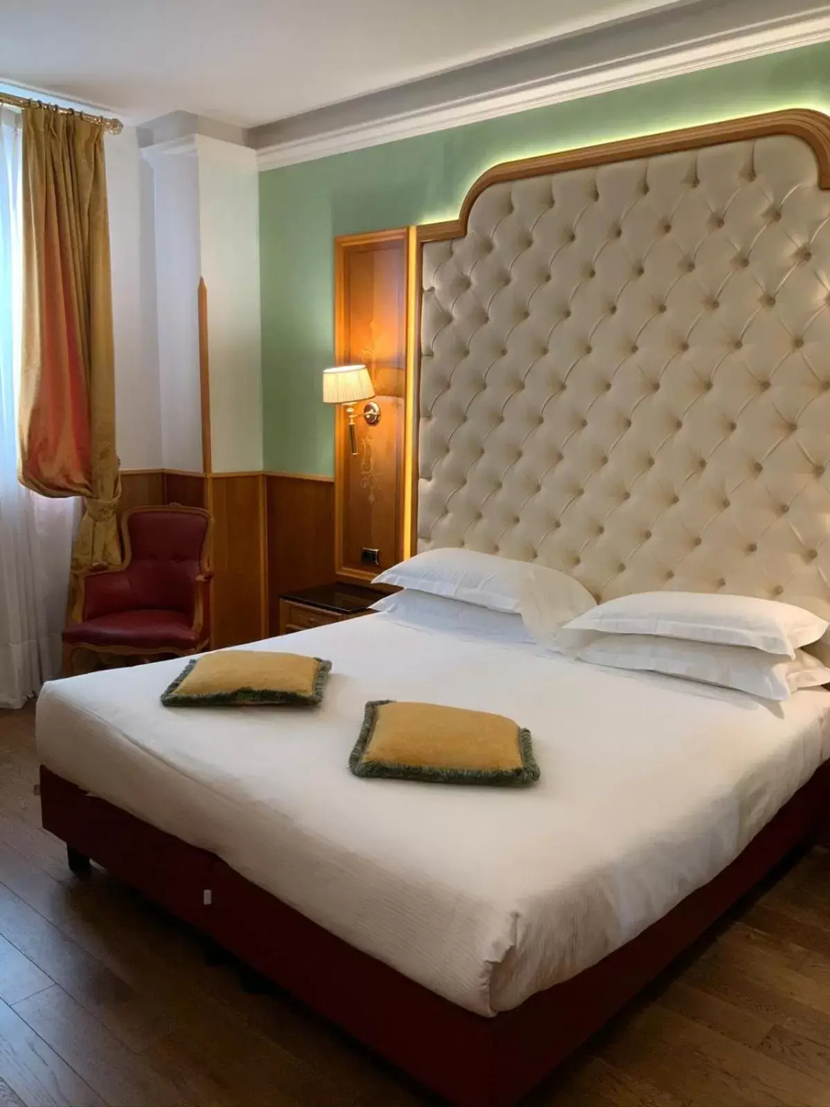 Bed in Hotel Vittoria