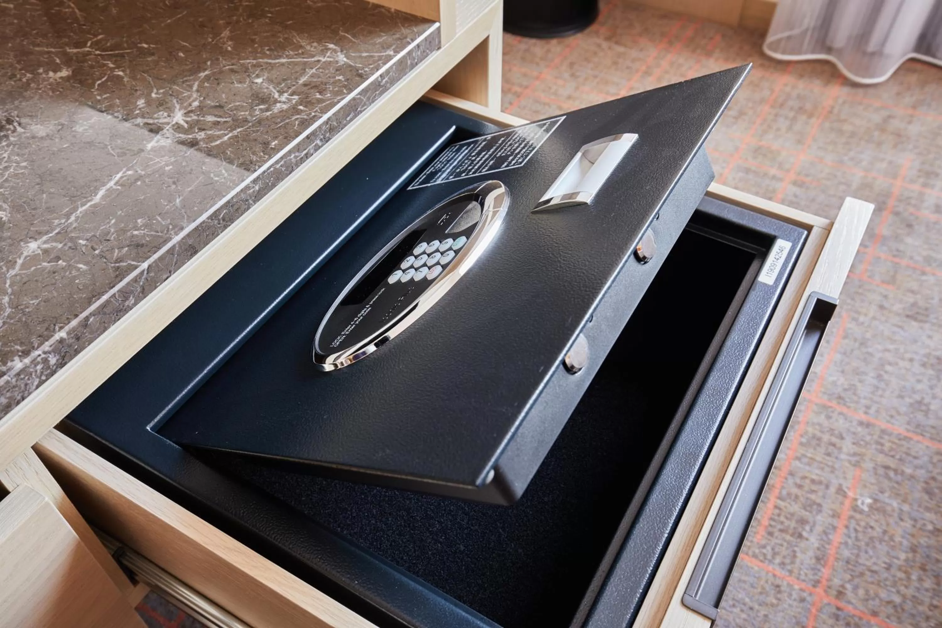 safe in K Hotels Taipei Linsen