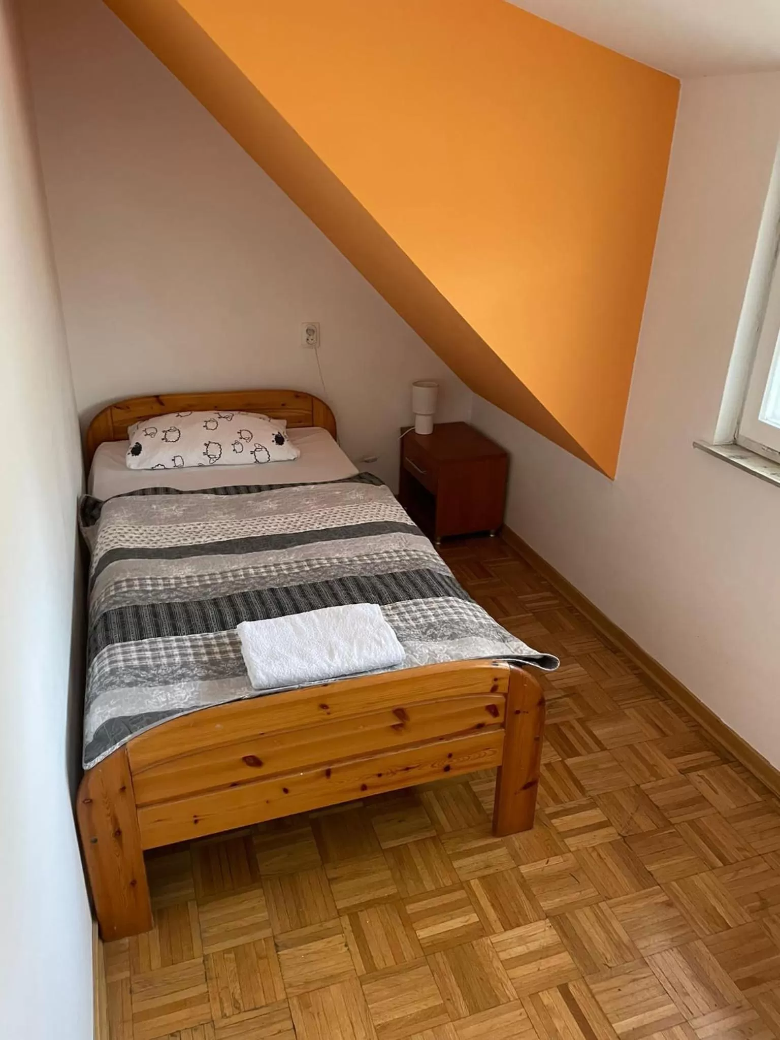 Bed in Dworek Pokoje Gościnne
