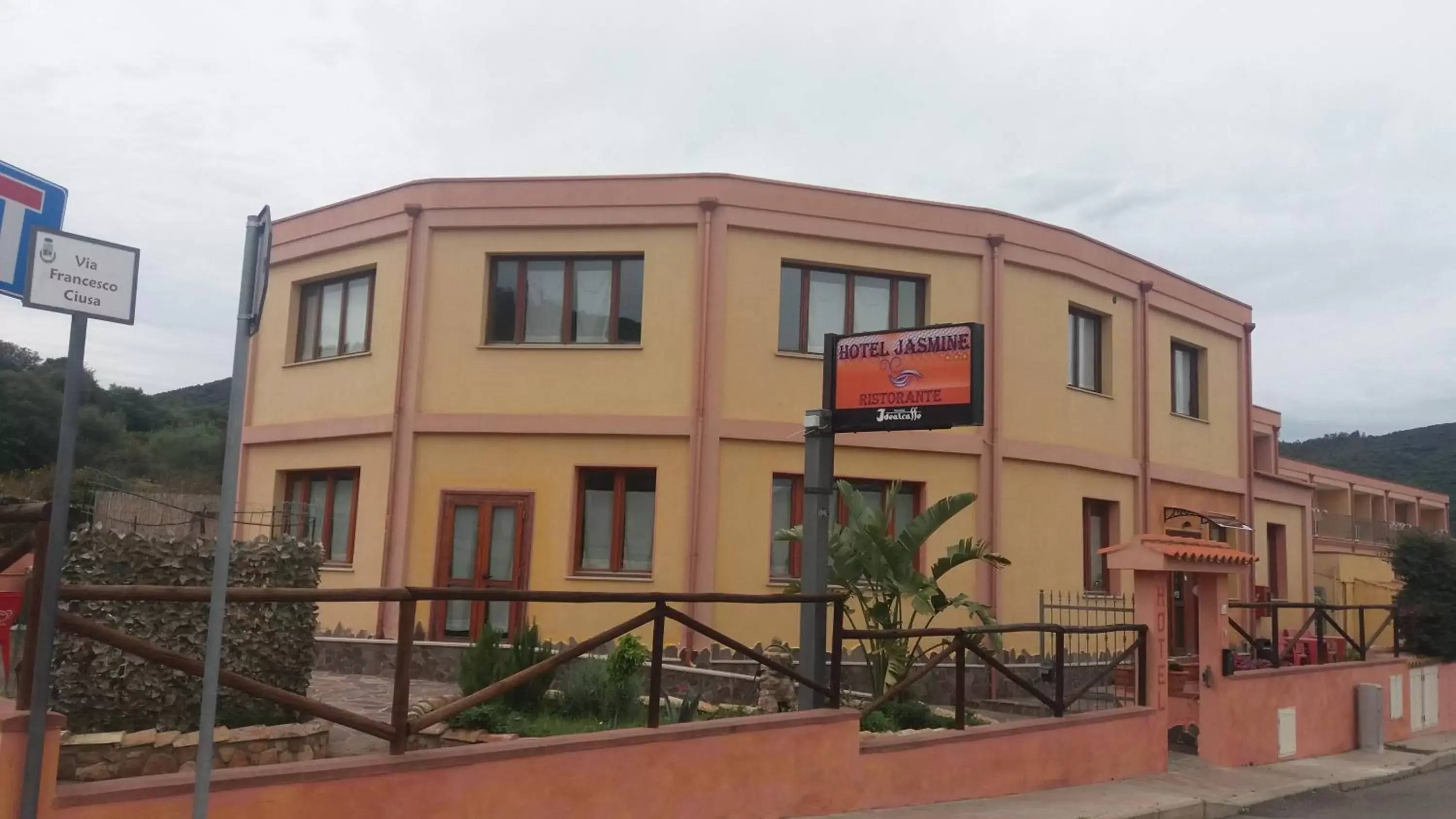 Facade/entrance, Property Building in Hotel Jasmine