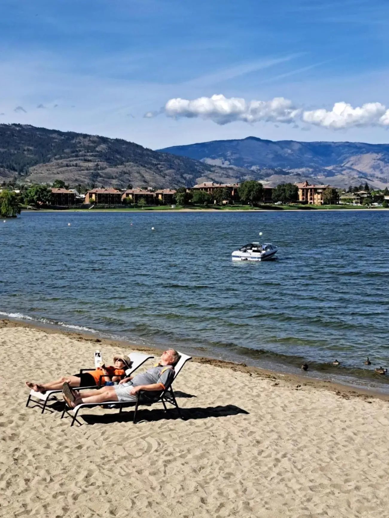 Beach in Richter Pass Beach Resort