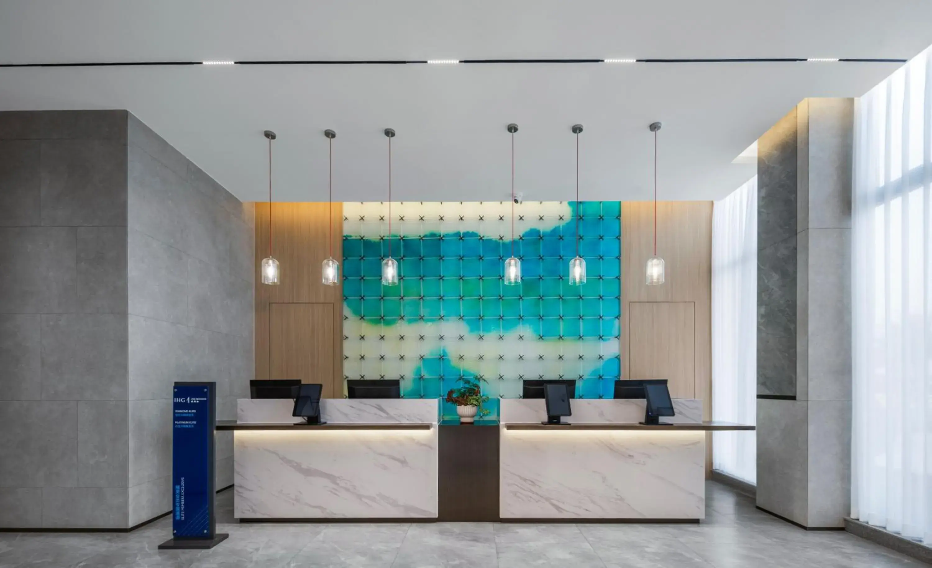 Lobby or reception, Lobby/Reception in Holiday Inn Express Jiangmen Yinhu Bay, an IHG Hotel