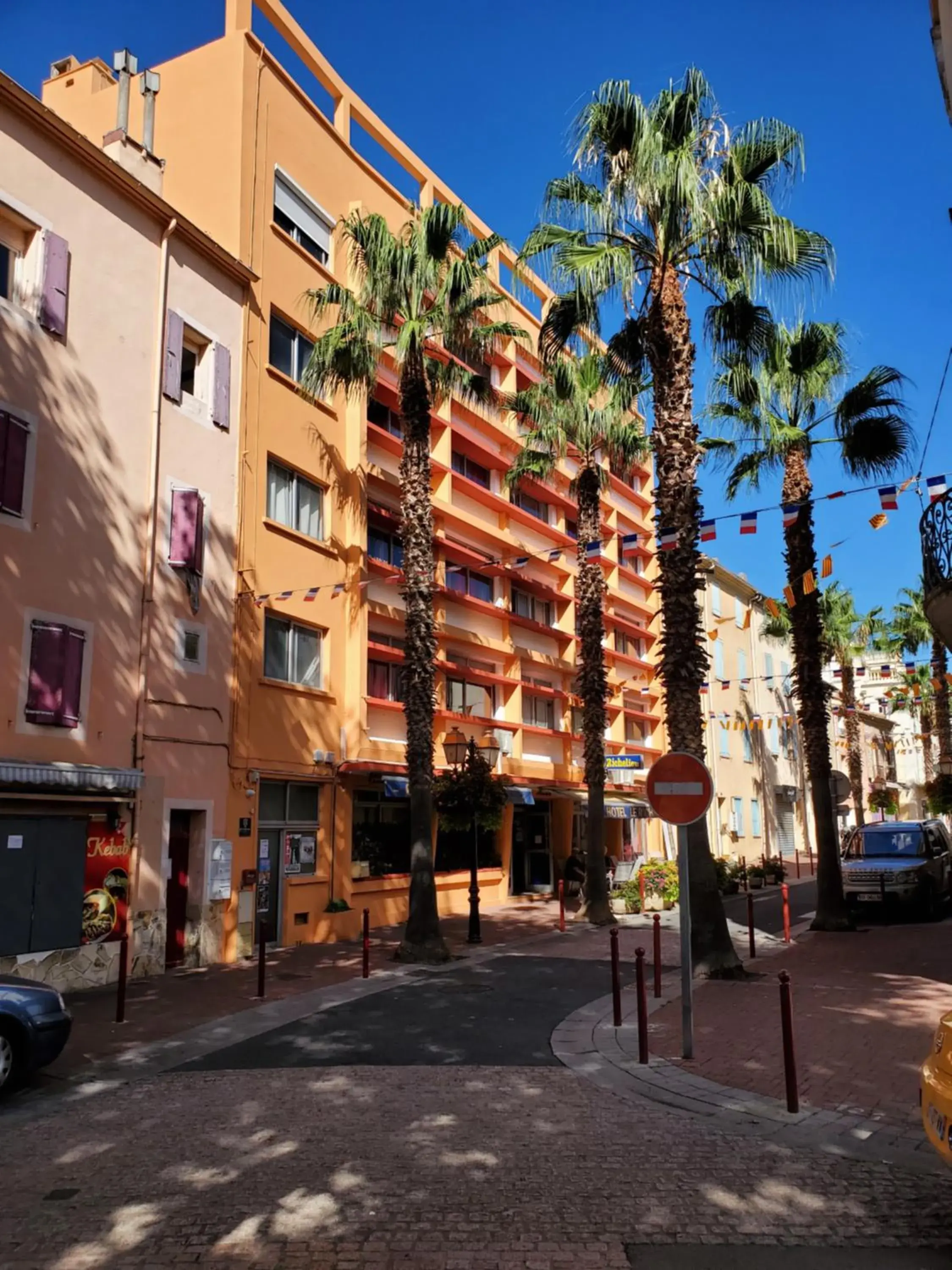 Facade/entrance in Le Richelieu