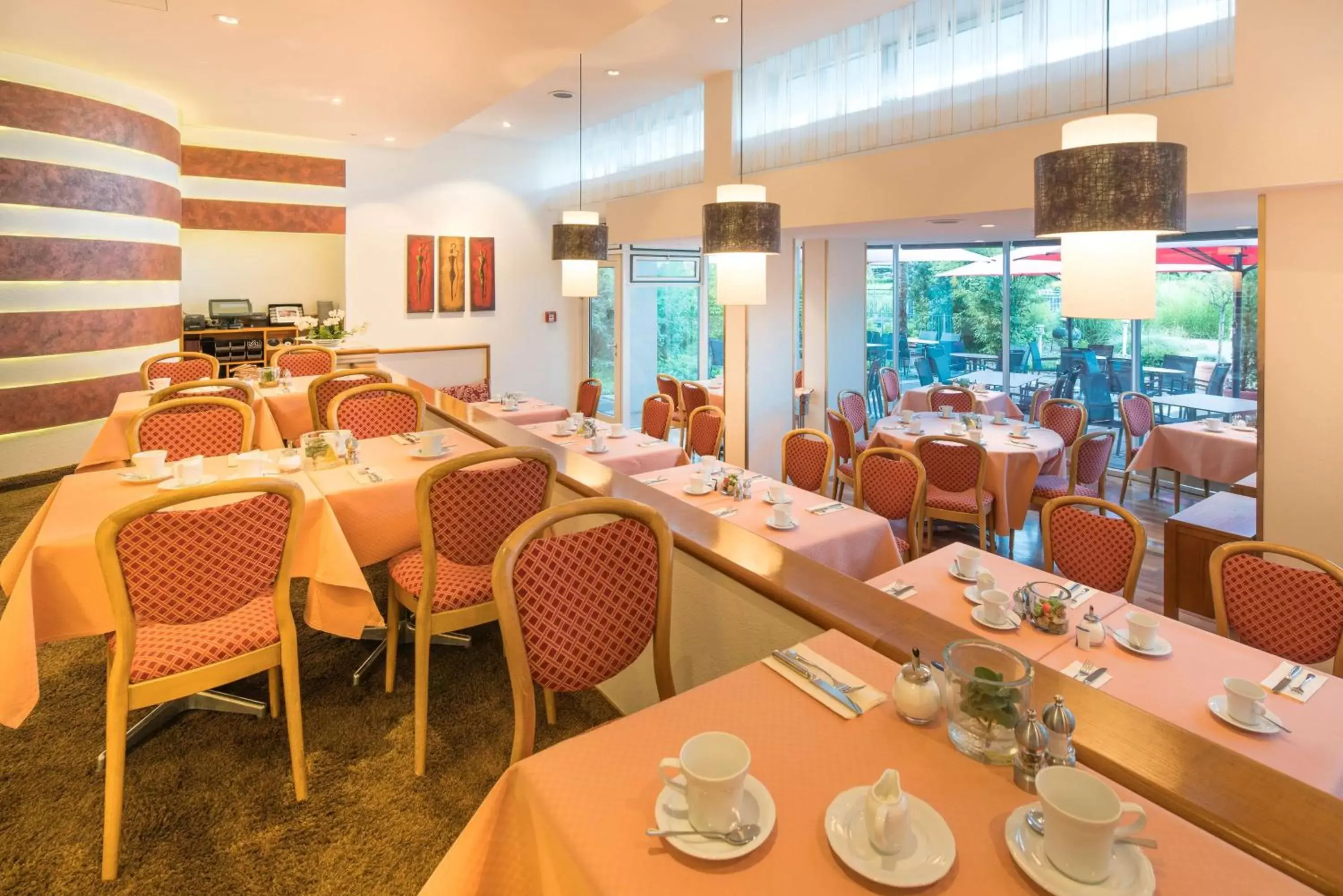 Restaurant/Places to Eat in Best Western Parkhotel Weingarten