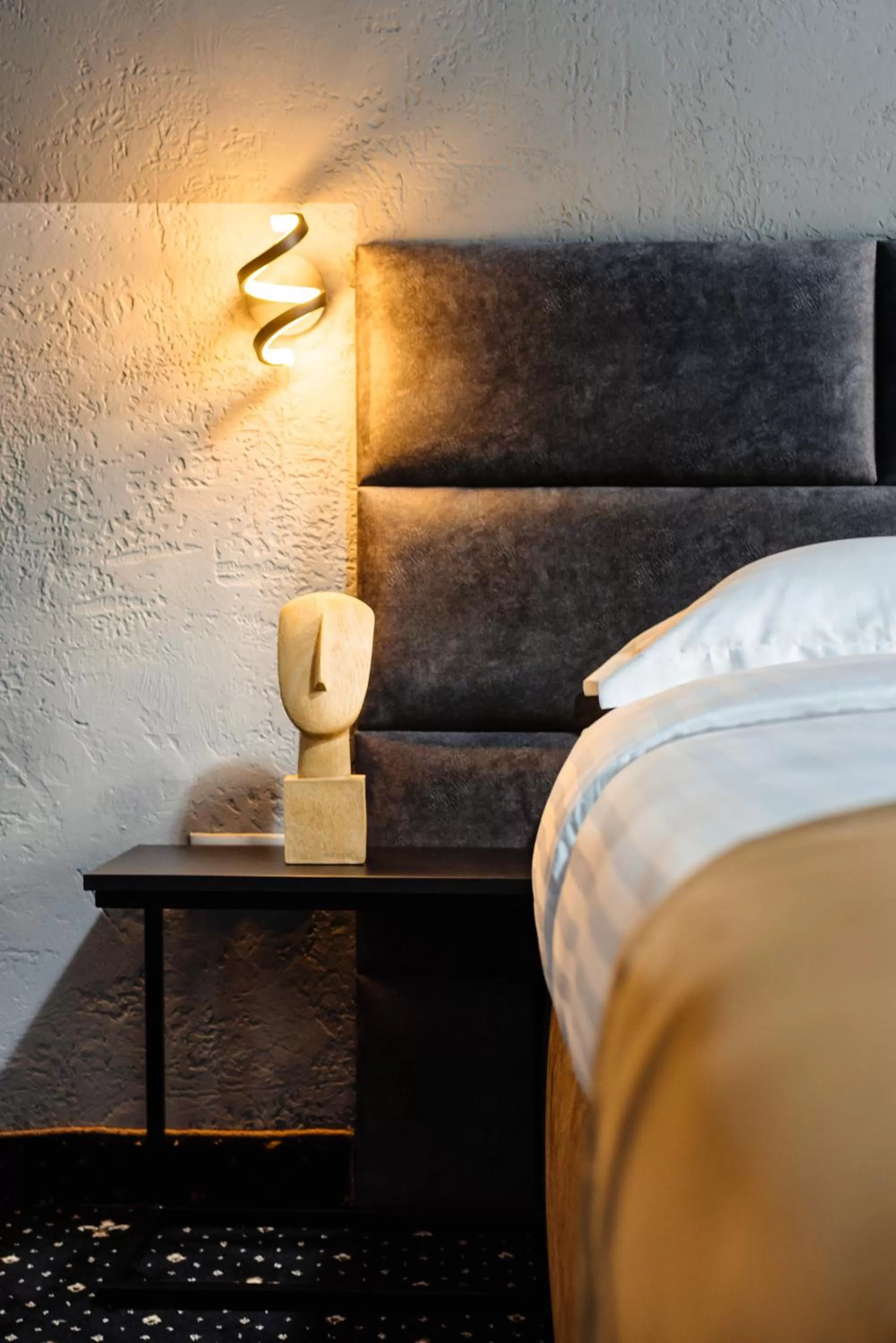 Bed in Palace Bulevard Inn