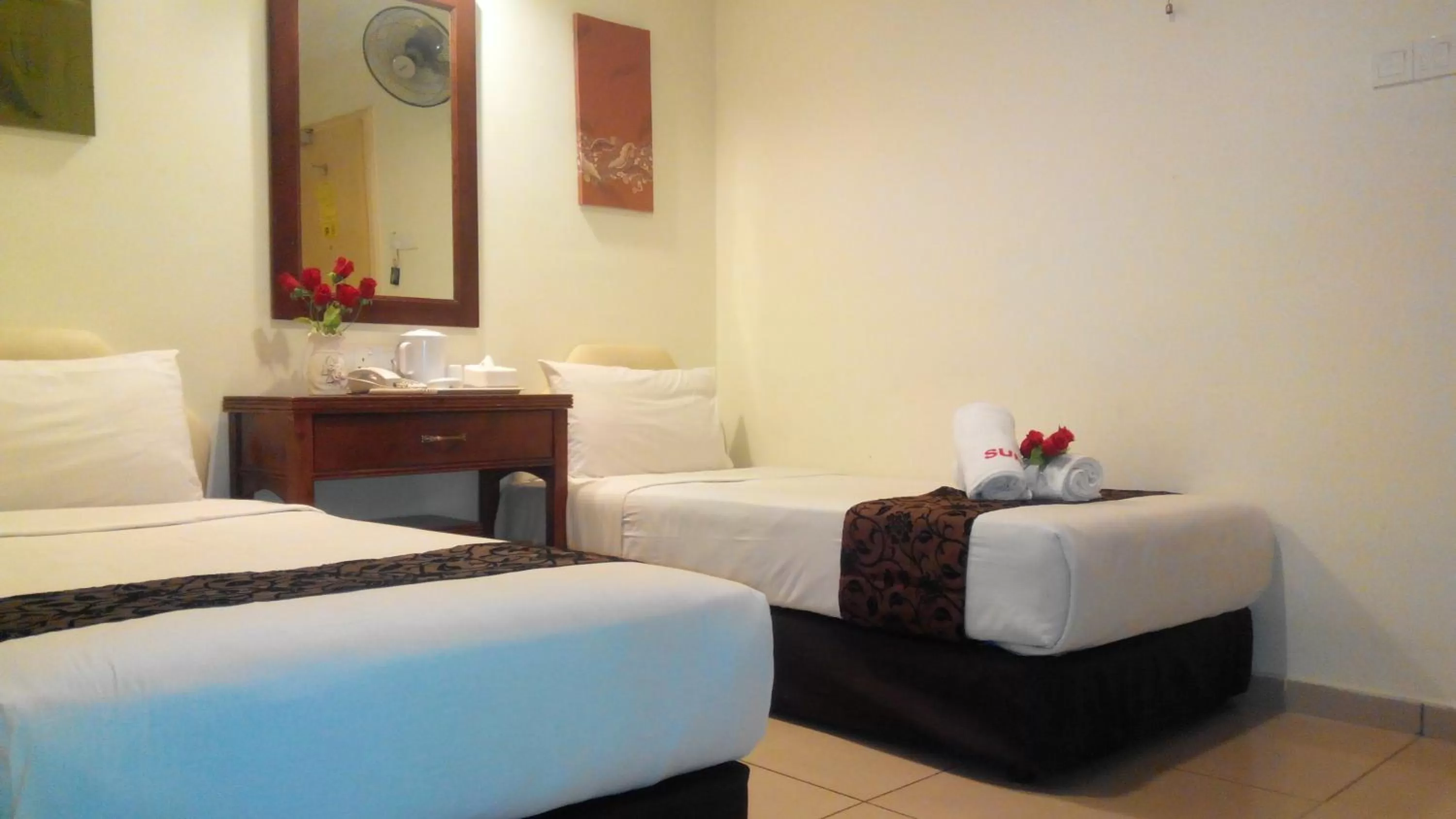 bunk bed, Bed in Sun Inns Hotel Kuala Selangor