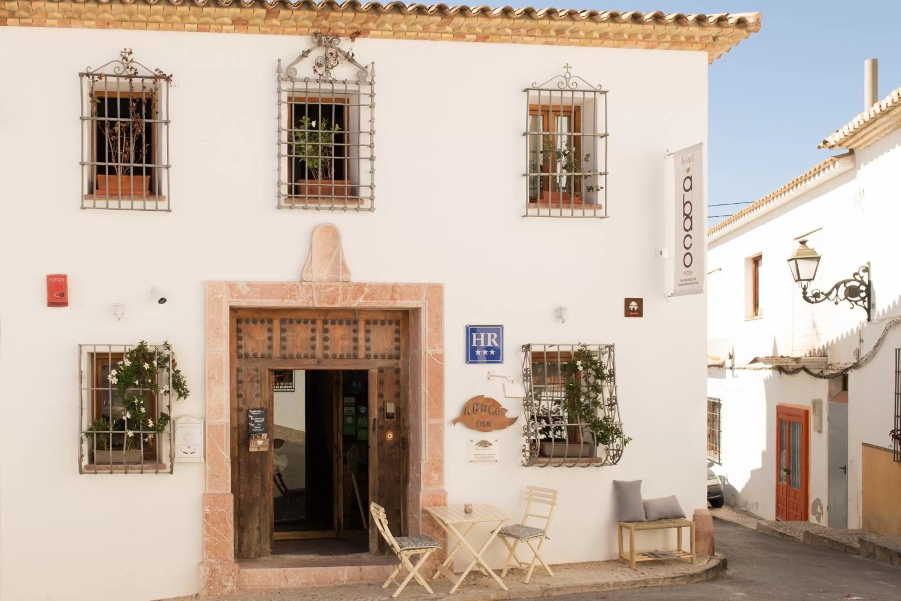 Facade/entrance in Hotel Abaco Altea