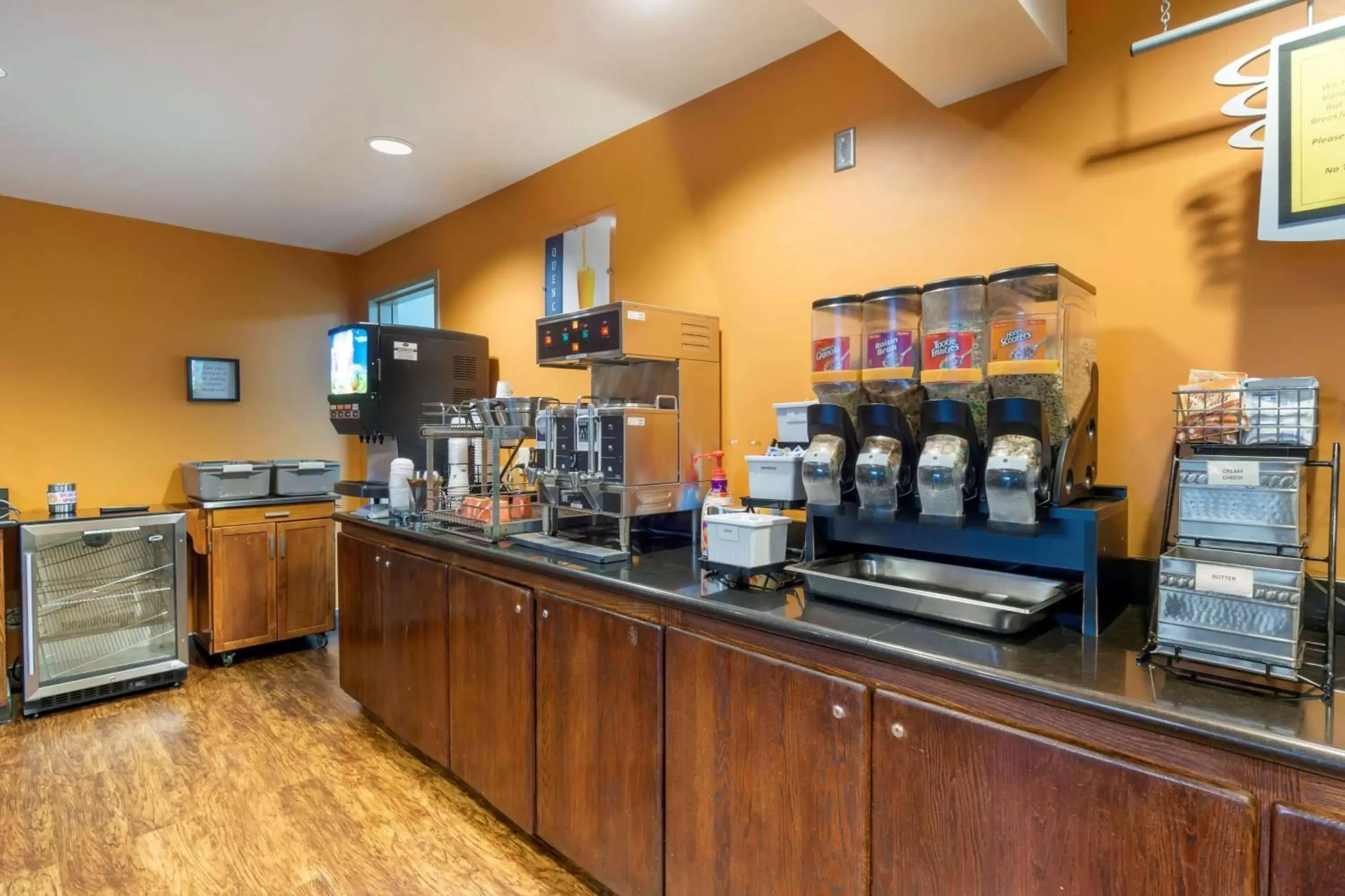 Restaurant/places to eat in Wingate by Wyndham Mount Vernon Restaurant/places to eat in Wingate by Wyndham Mount Vernon