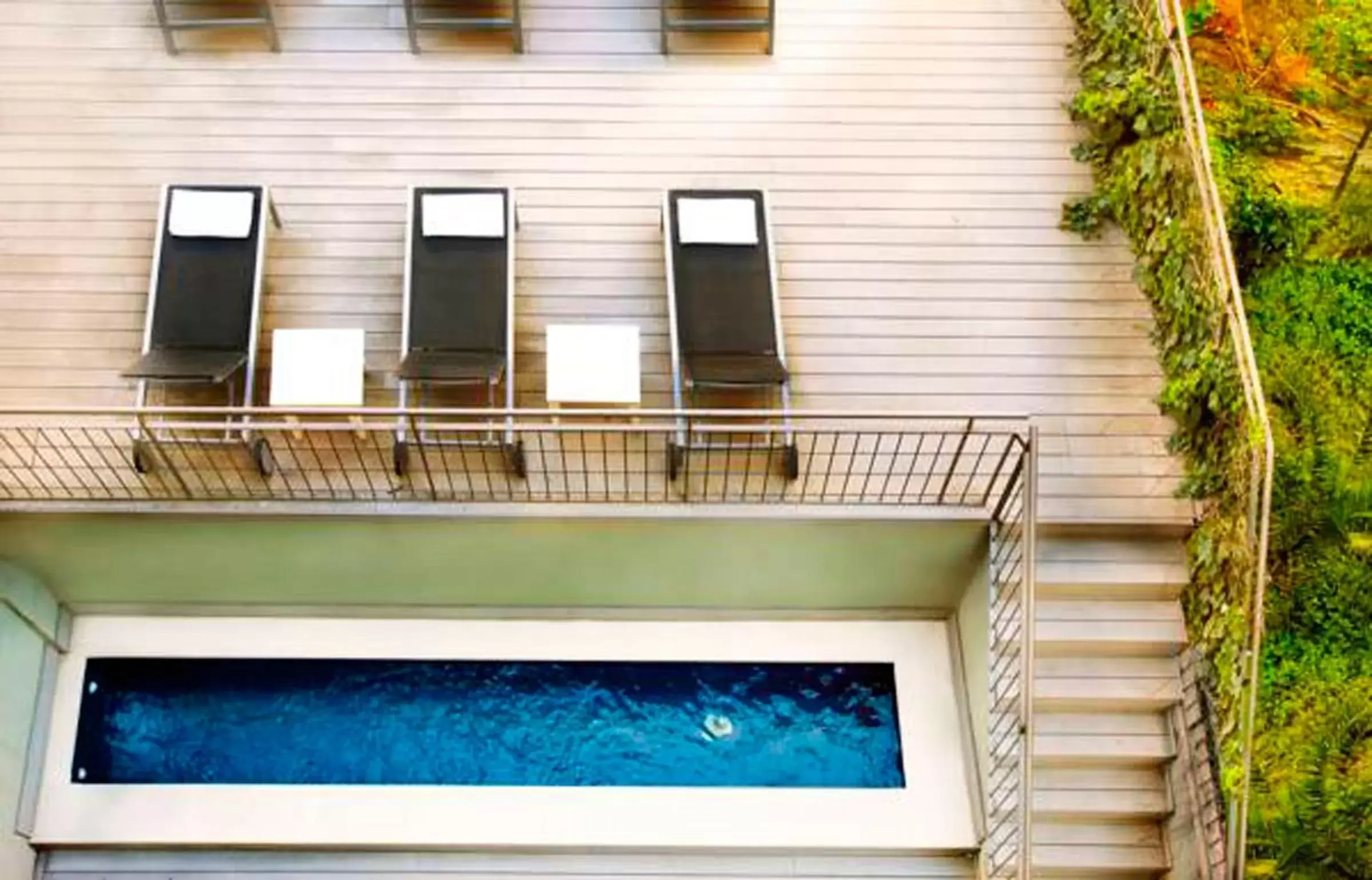 Off site, Pool View in Barcelona Apartment Aramunt