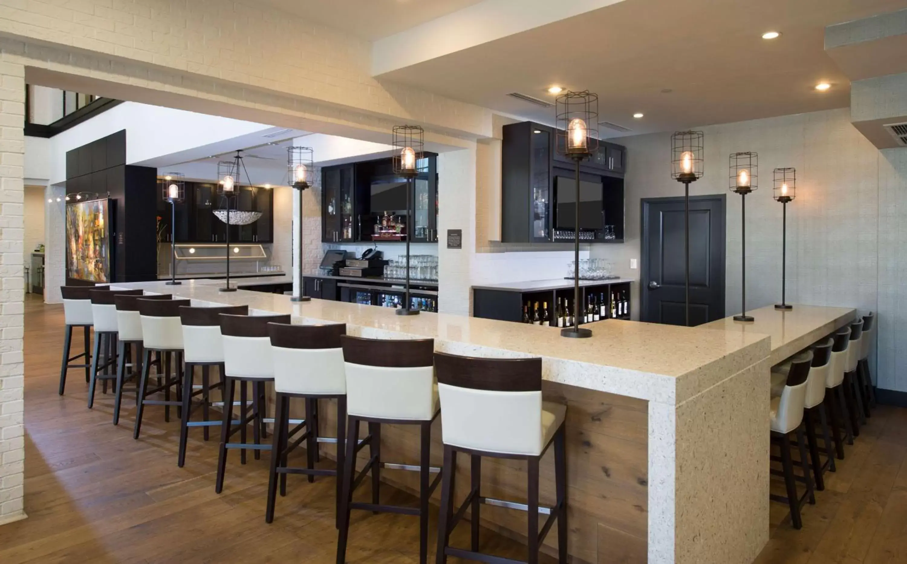 Restaurant/places to eat in Hilton Garden Inn Charleston Waterfront/Downtown