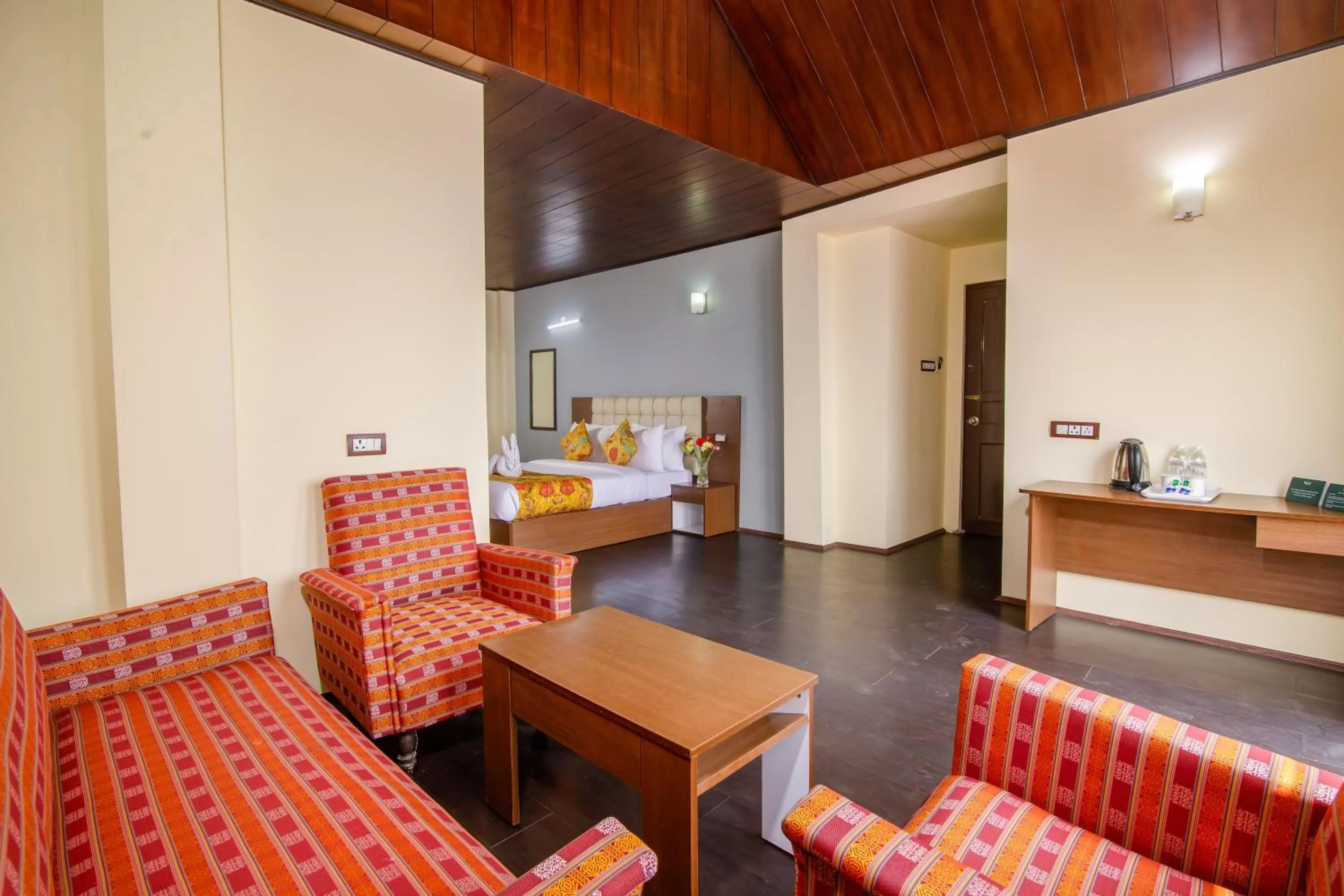 Living room in Muscatel Grand Silkroute - 300 Mts from MG Marg