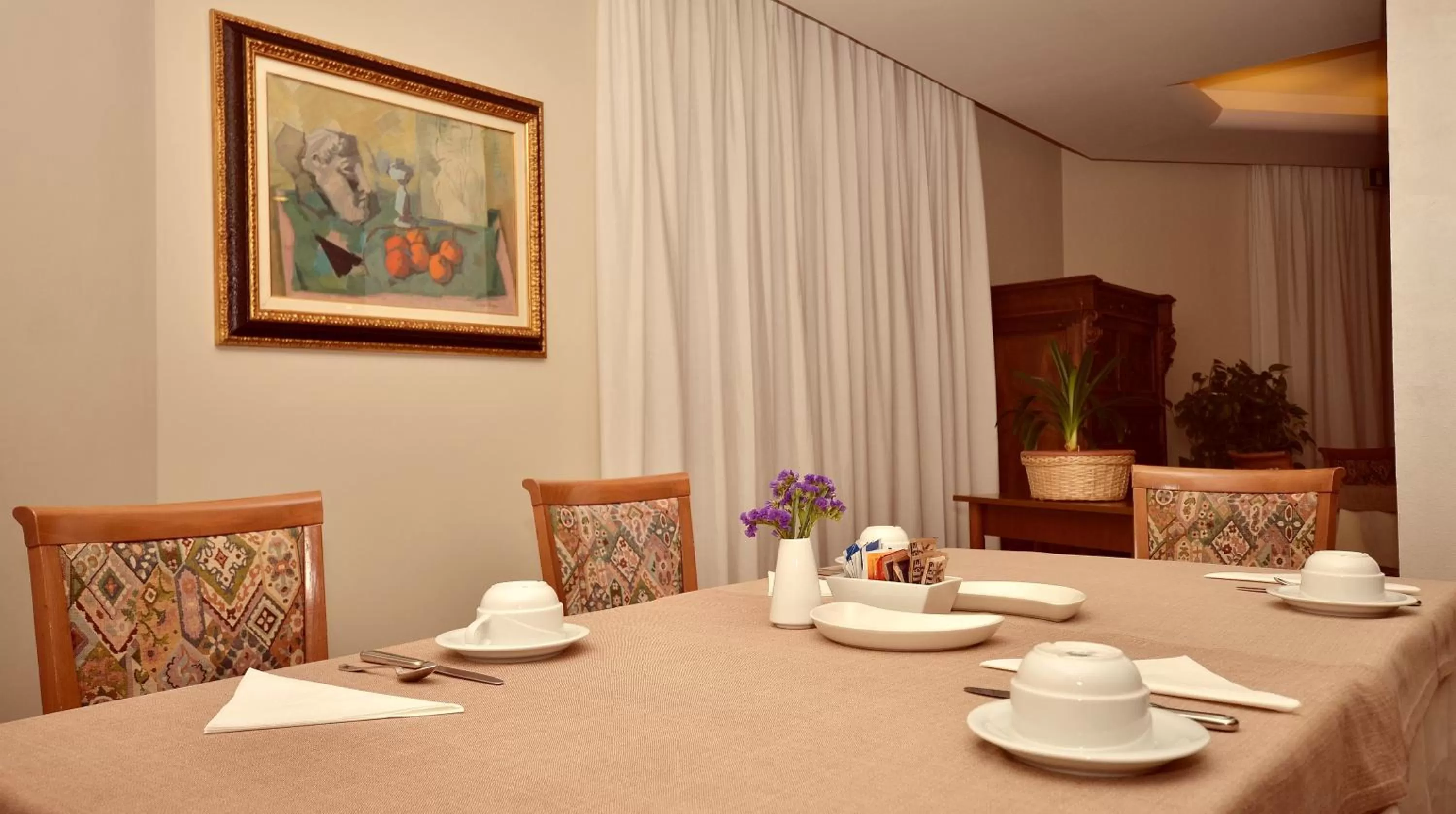 Food and drinks in Hotel Diana Jardin et Spa