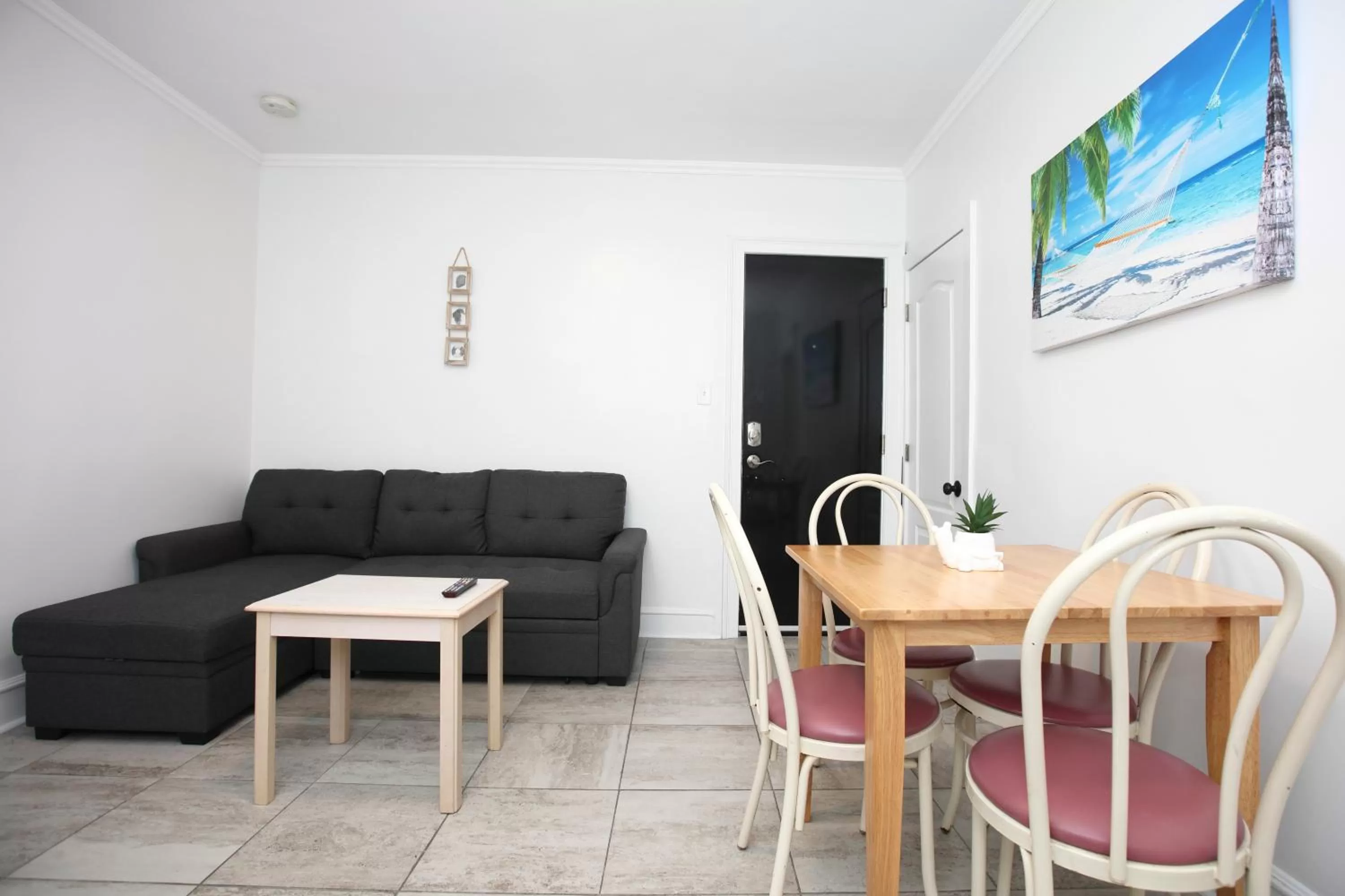 Living room, Dining Area in Garfield Beach House