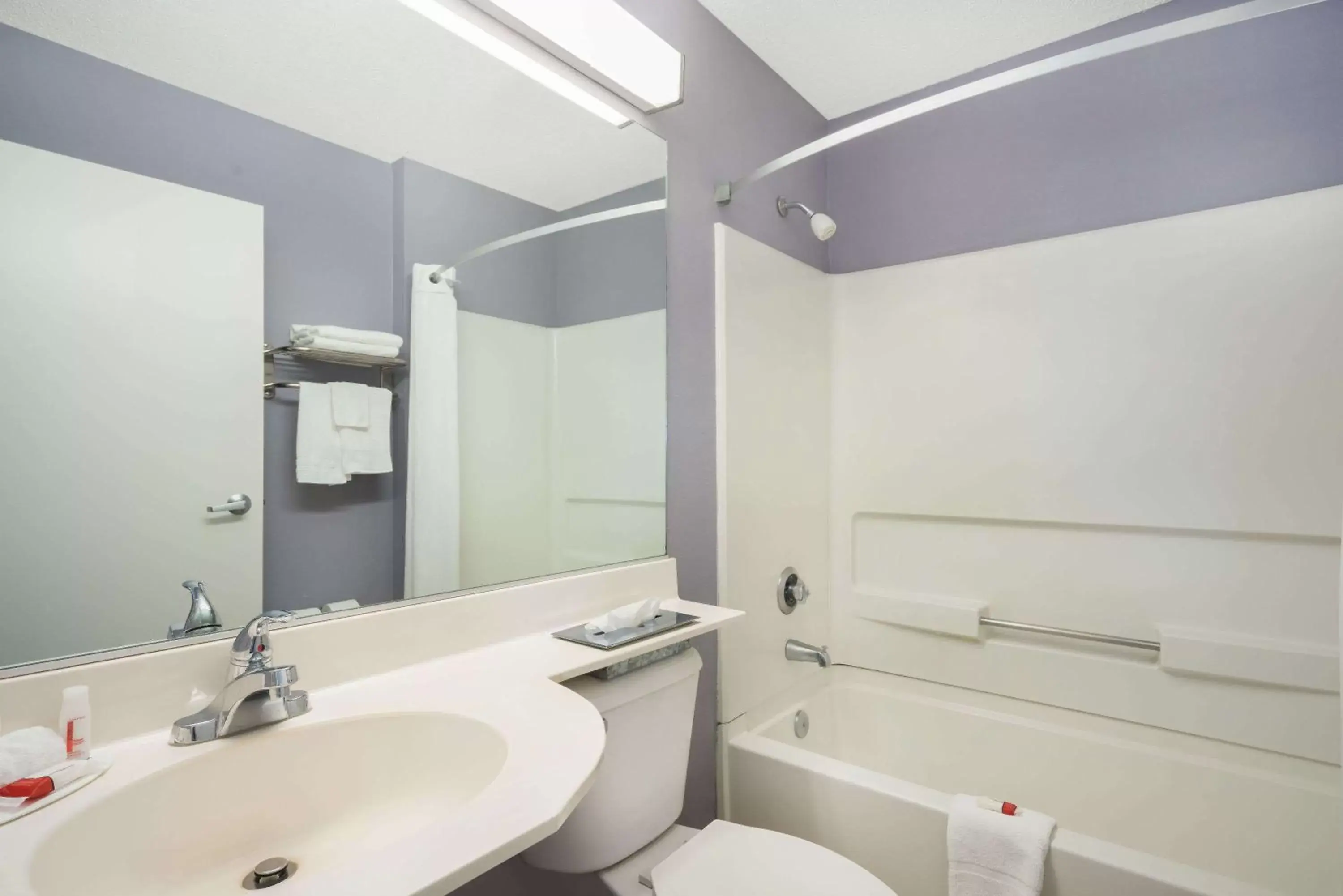 Shower, Bathroom in Microtel Inn Bowling Green
