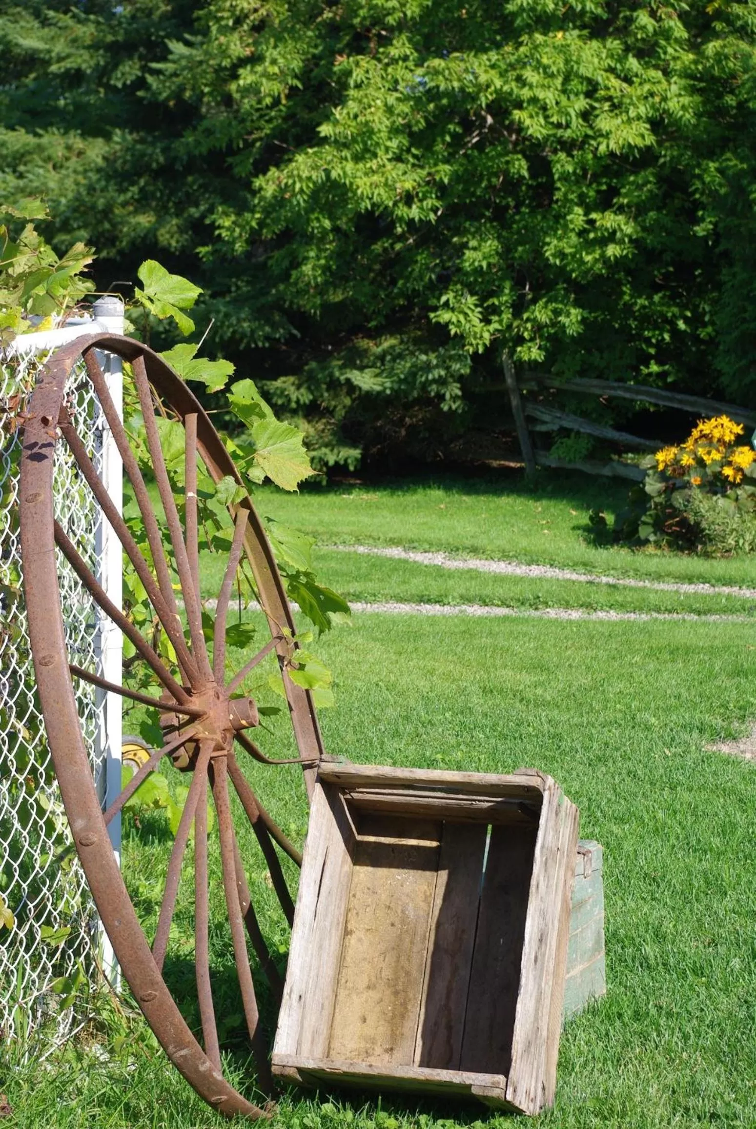 Garden in Atelier Galerie Anne Drouin Peinture & Pension