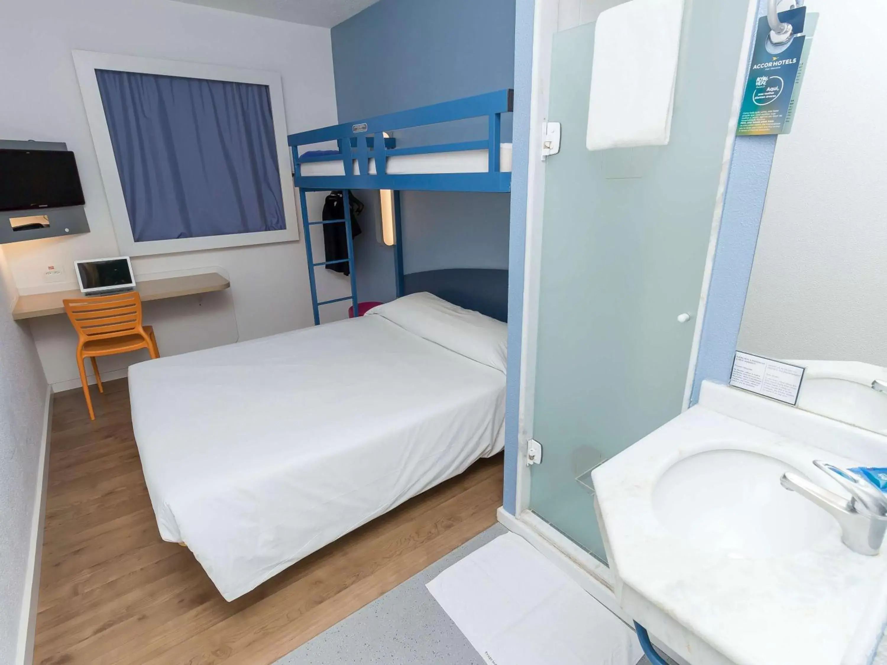 Bedroom, Bunk Bed in ibis budget Curitiba Centro