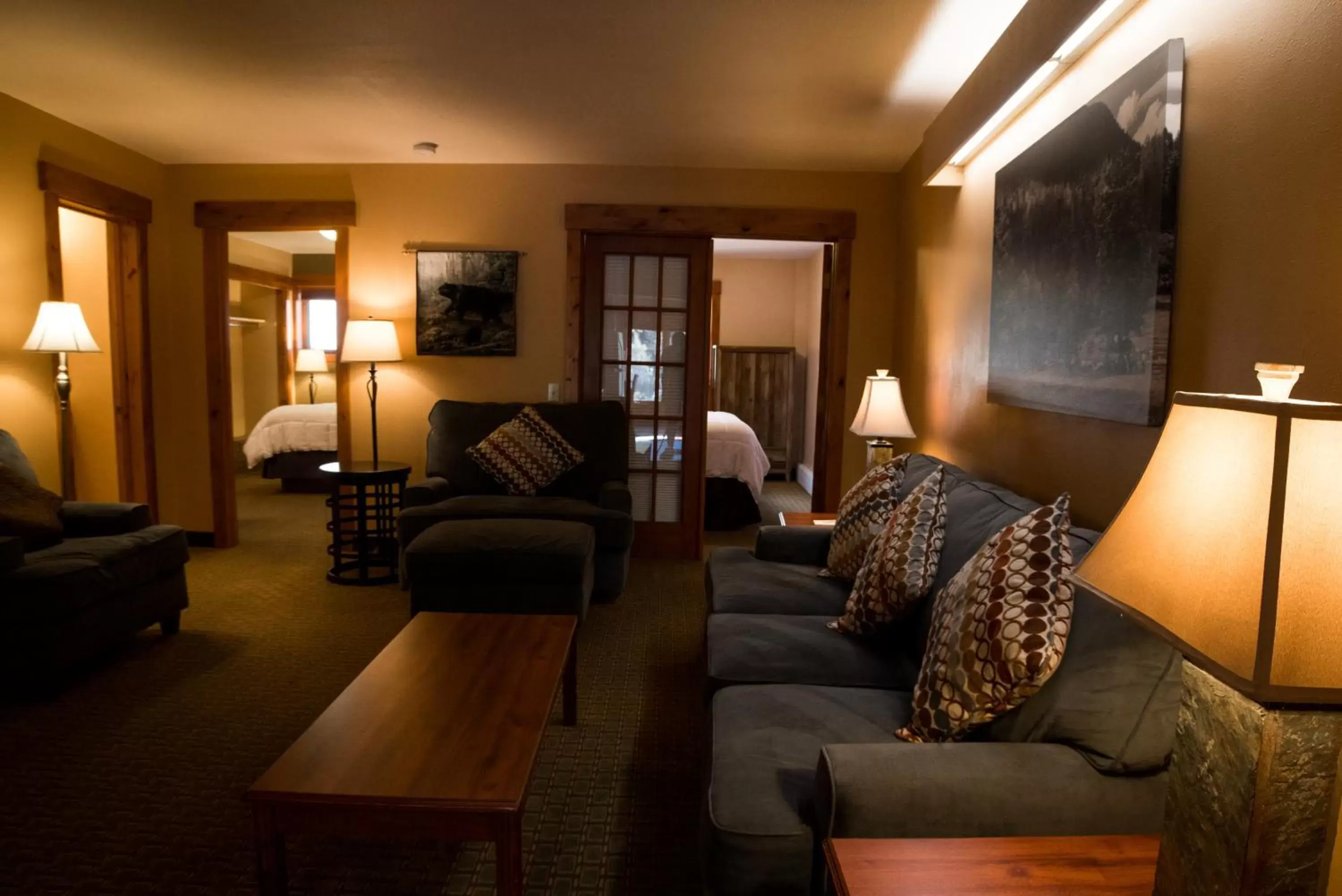 Living room, Seating Area in Silver Moon Inn