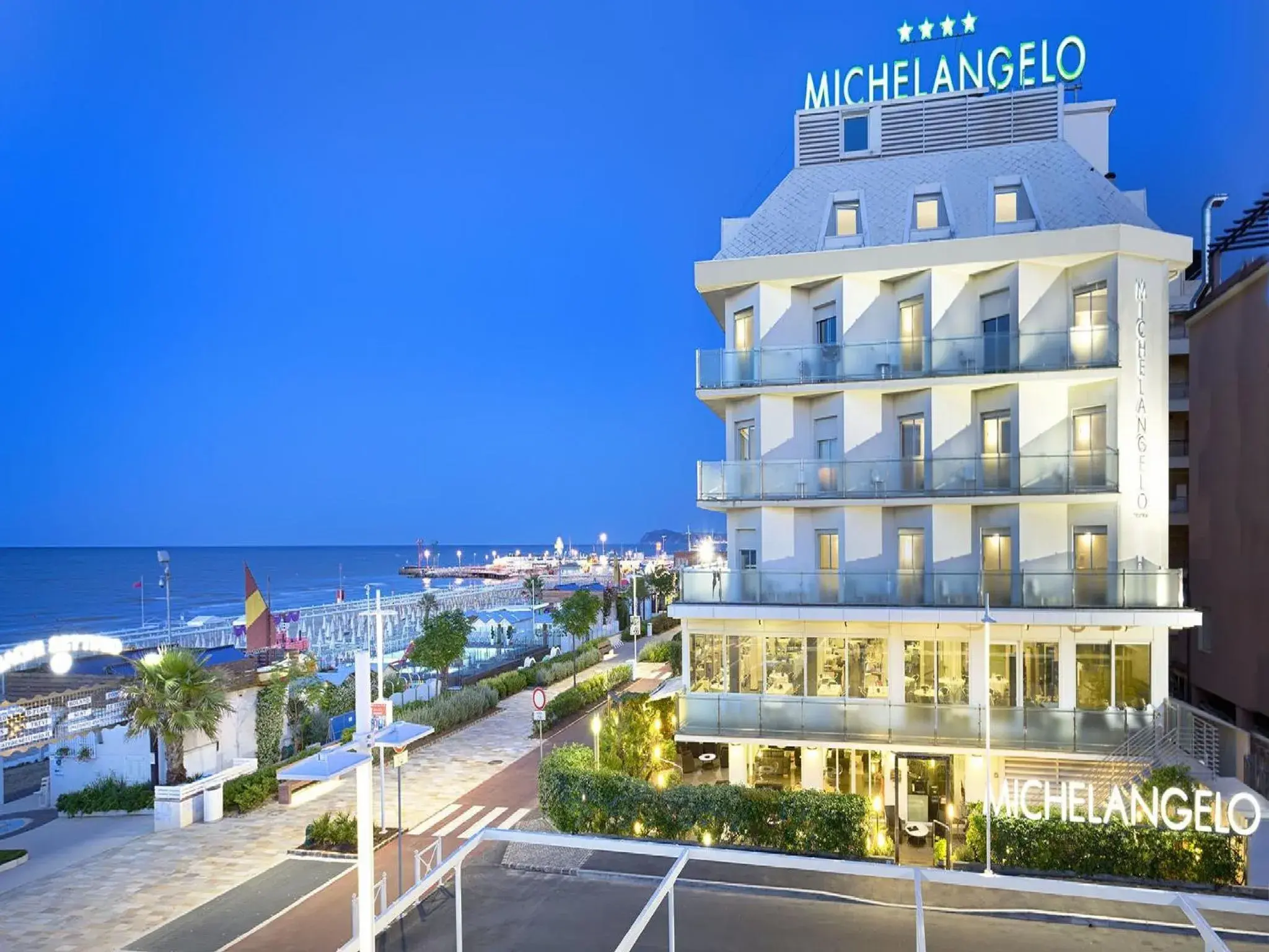 Facade/entrance, Property Building in Hotel Michelangelo