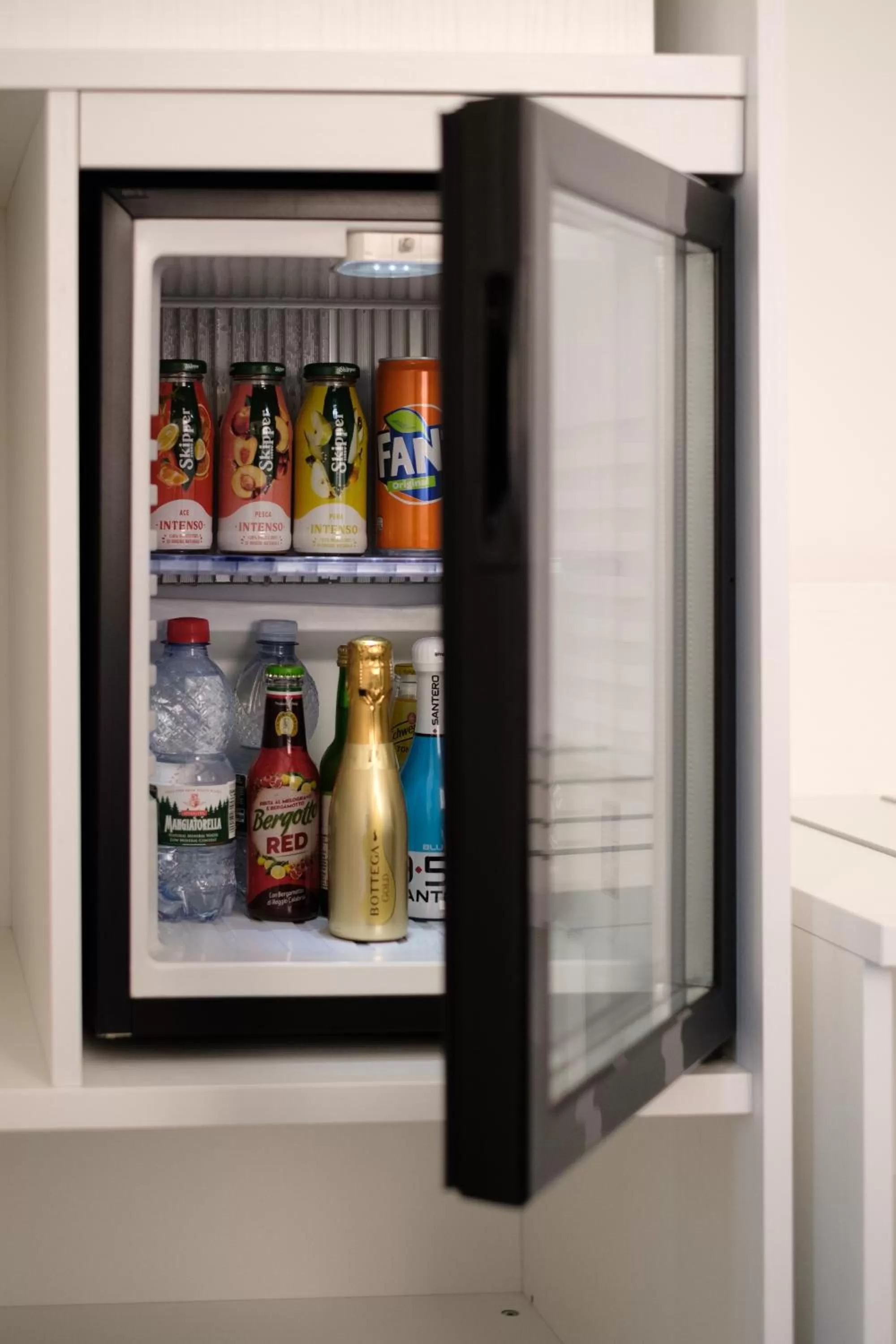 oven in Domea Superior Rooms Bed and Breakfast