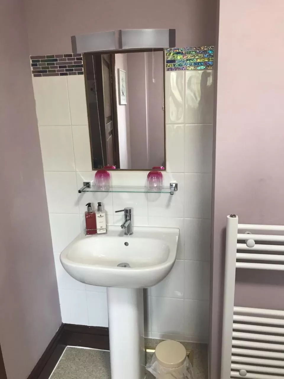 Bathroom in NIGHTINGALE B&B