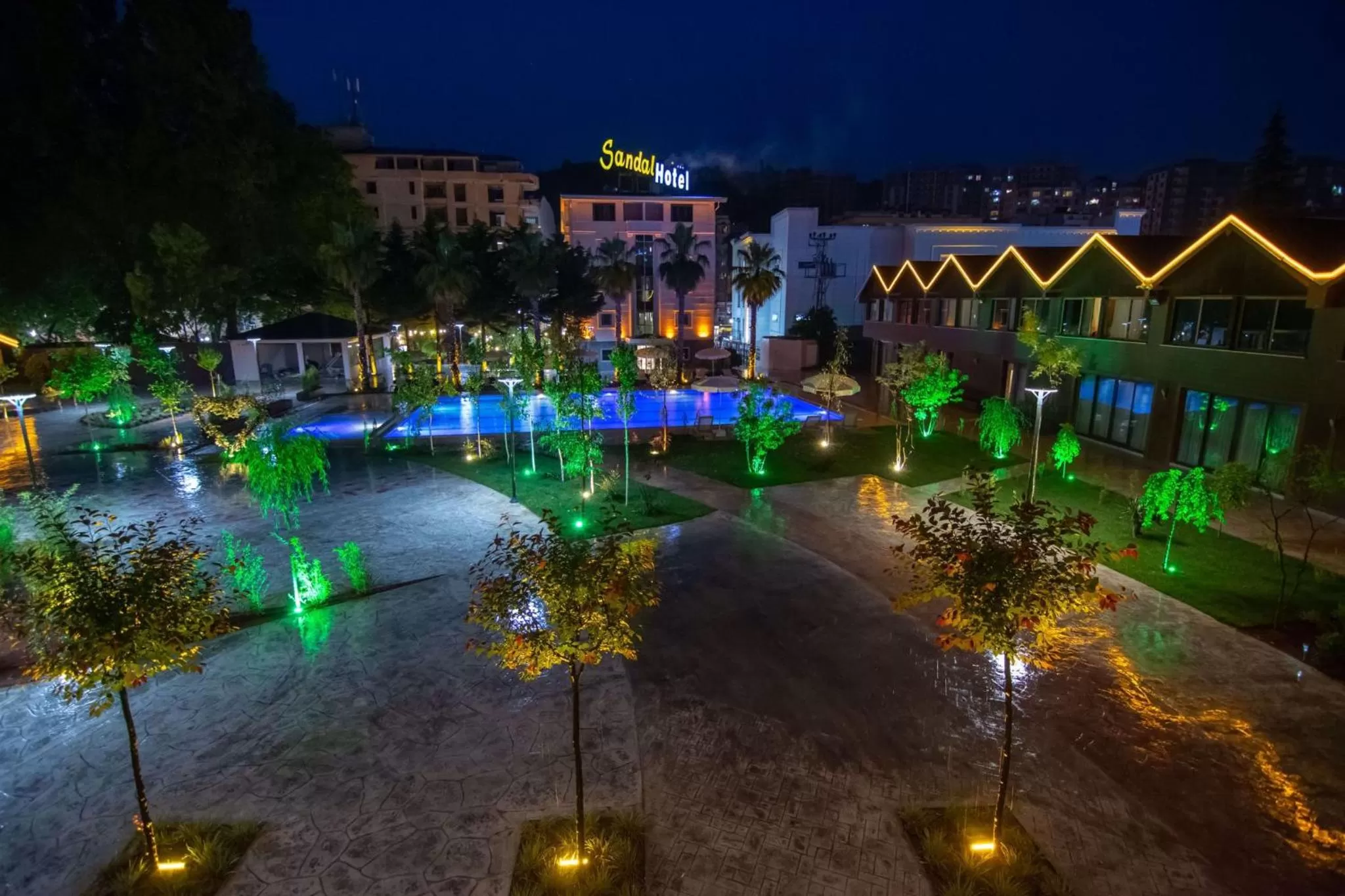 Pool View in Sandal Otel