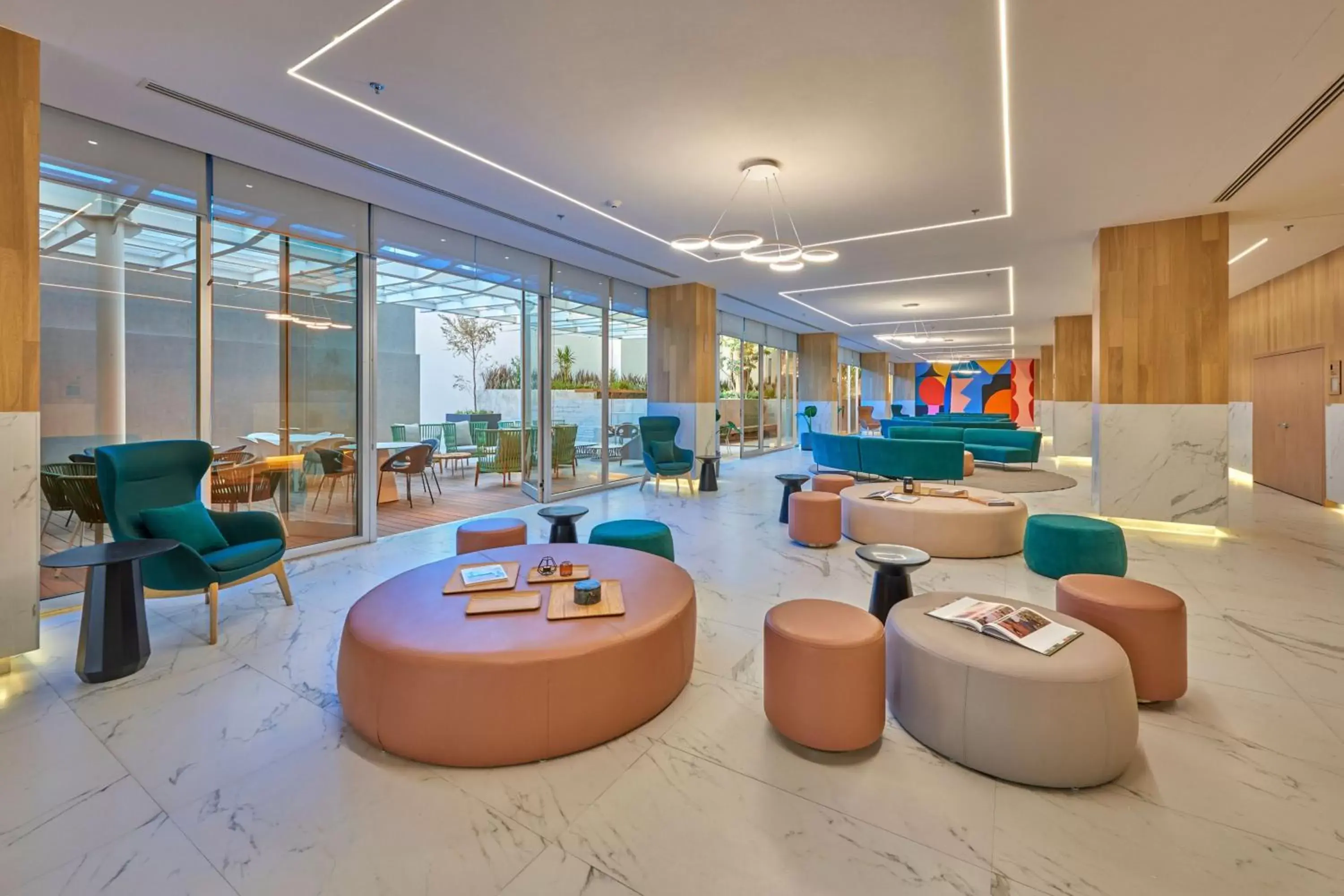 Lobby or reception in City Express Plus by Marriott Guadalajara Providencia