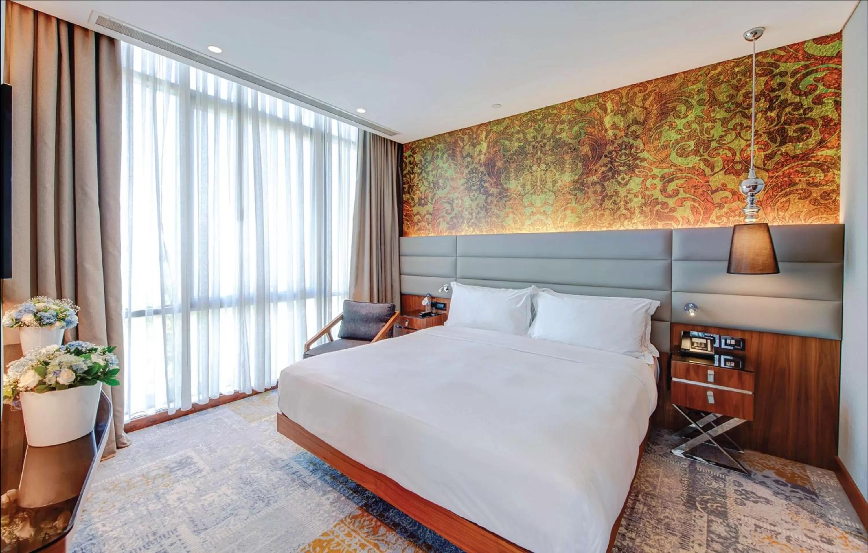 Bedroom, Bed in DoubleTree by Hilton Istanbul - Piyalepasa