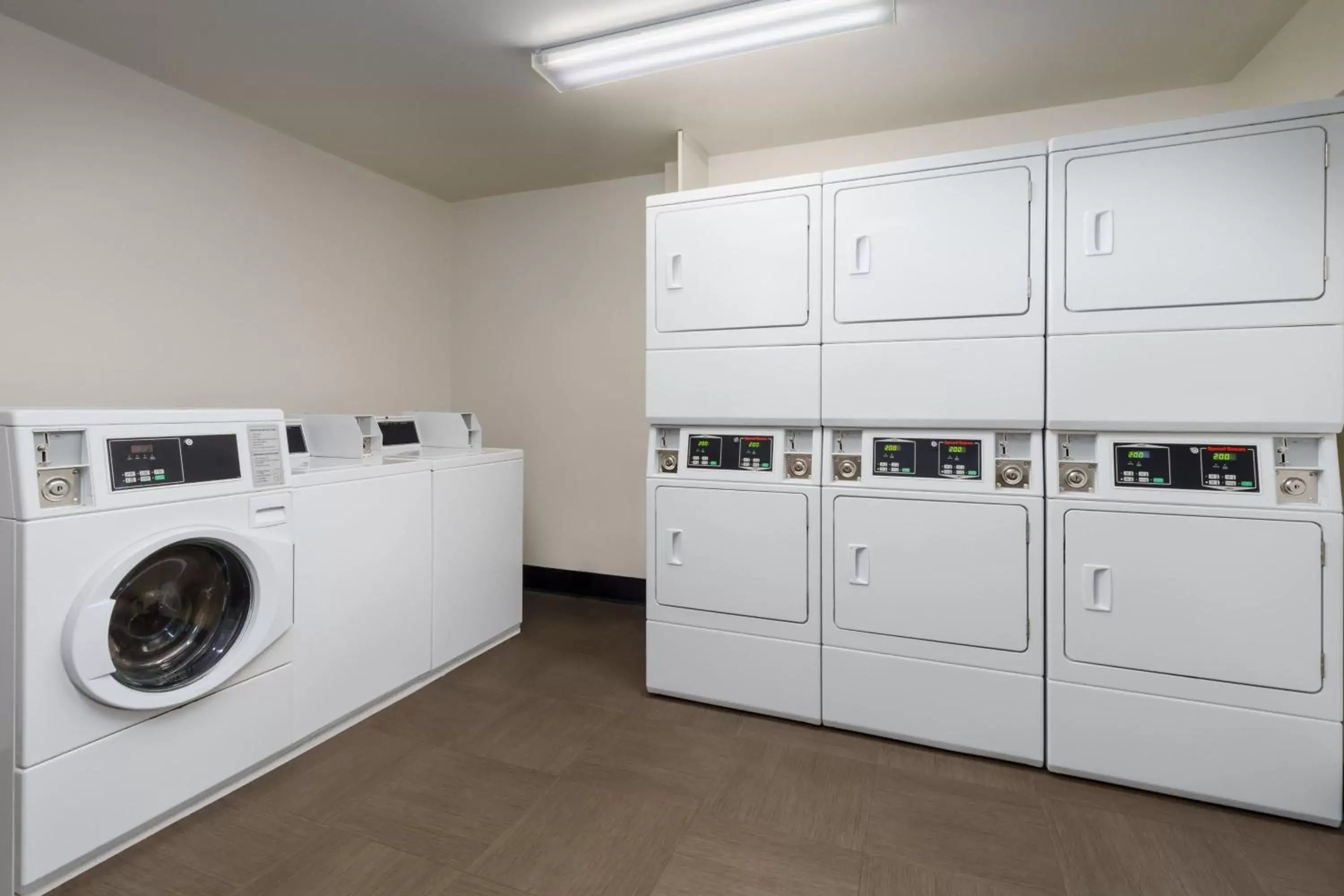 Other, Kitchen/Kitchenette in Residence Inn Hartford Rocky Hill