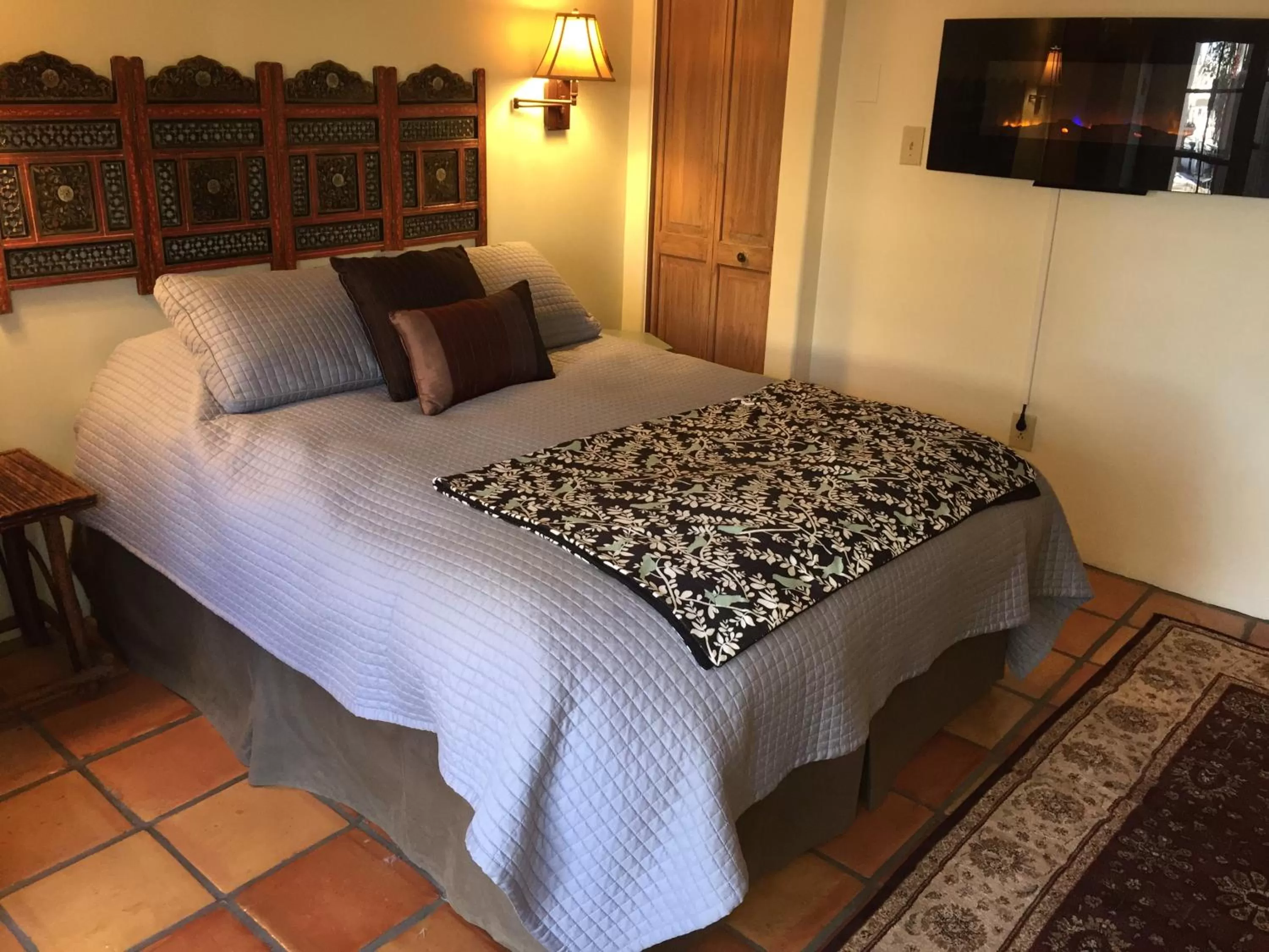 Bed in Casa de Tres Lunas/House of Three Moons