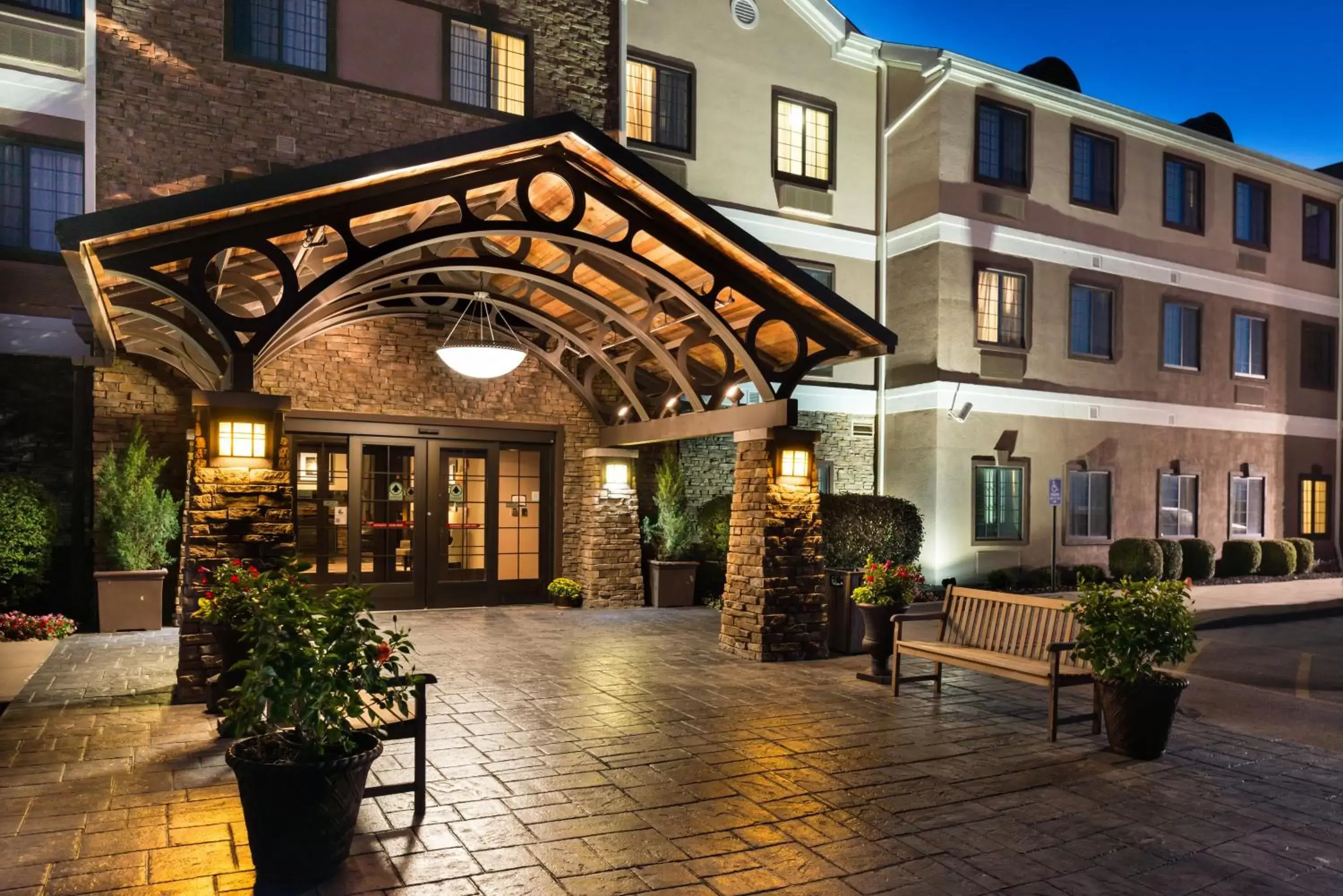 Property building in Staybridge Suites O'Fallon Chesterfield by IHG Property building in Staybridge Suites O'Fallon Chesterfield by IHG