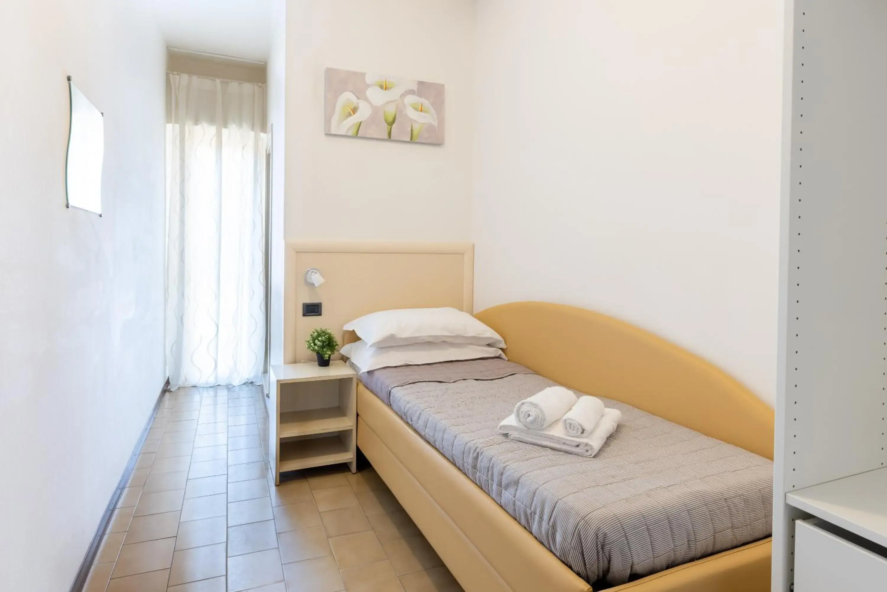 Bed in Hotel Mignon Riccione Fronte Mare